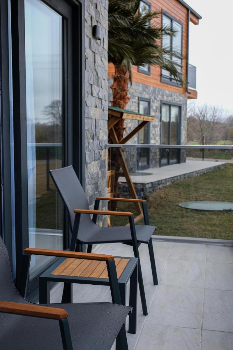 Family Room with Balcony photo 1
