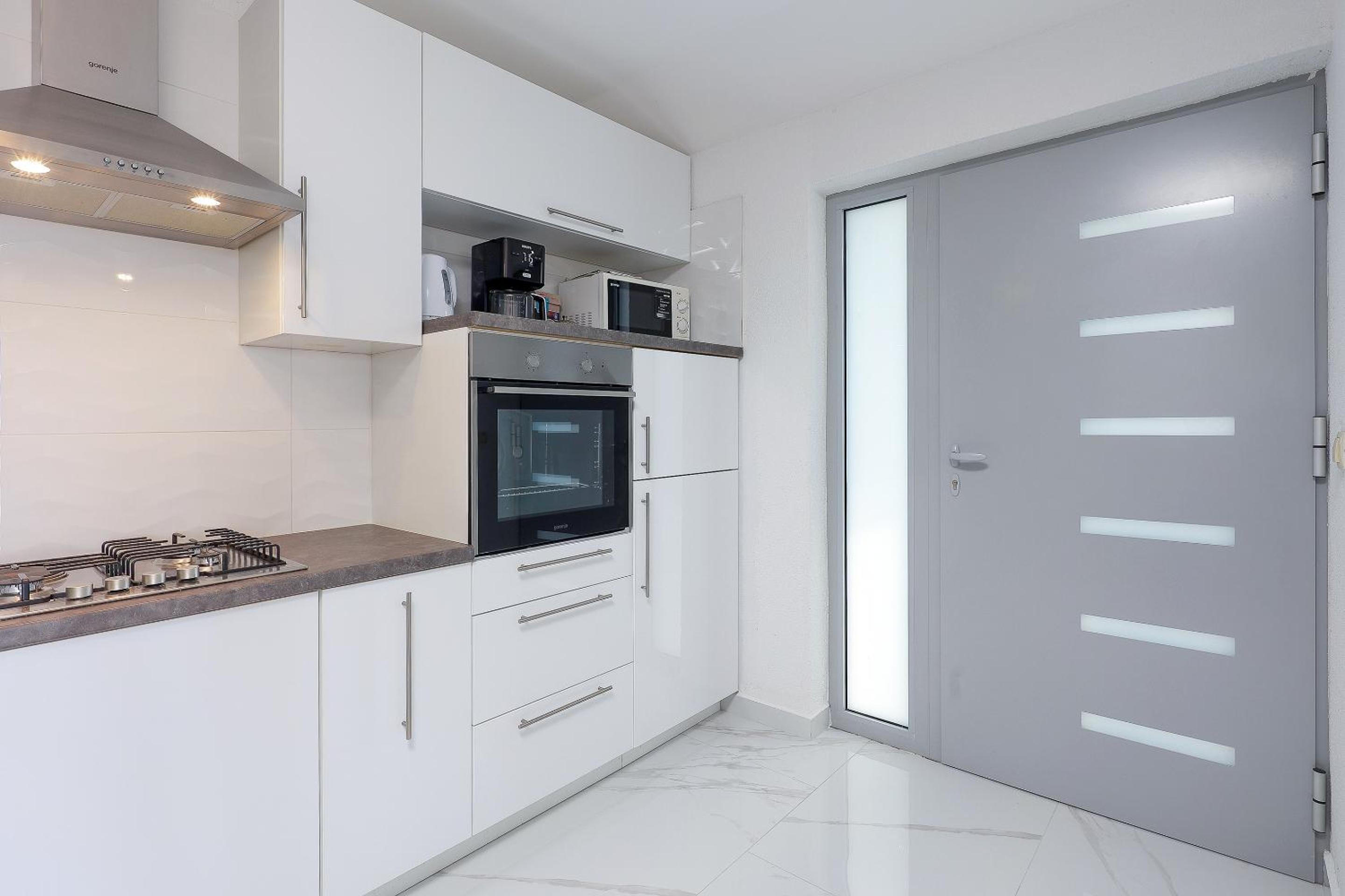 Two bedroom apartment with Sea view - Photo 7