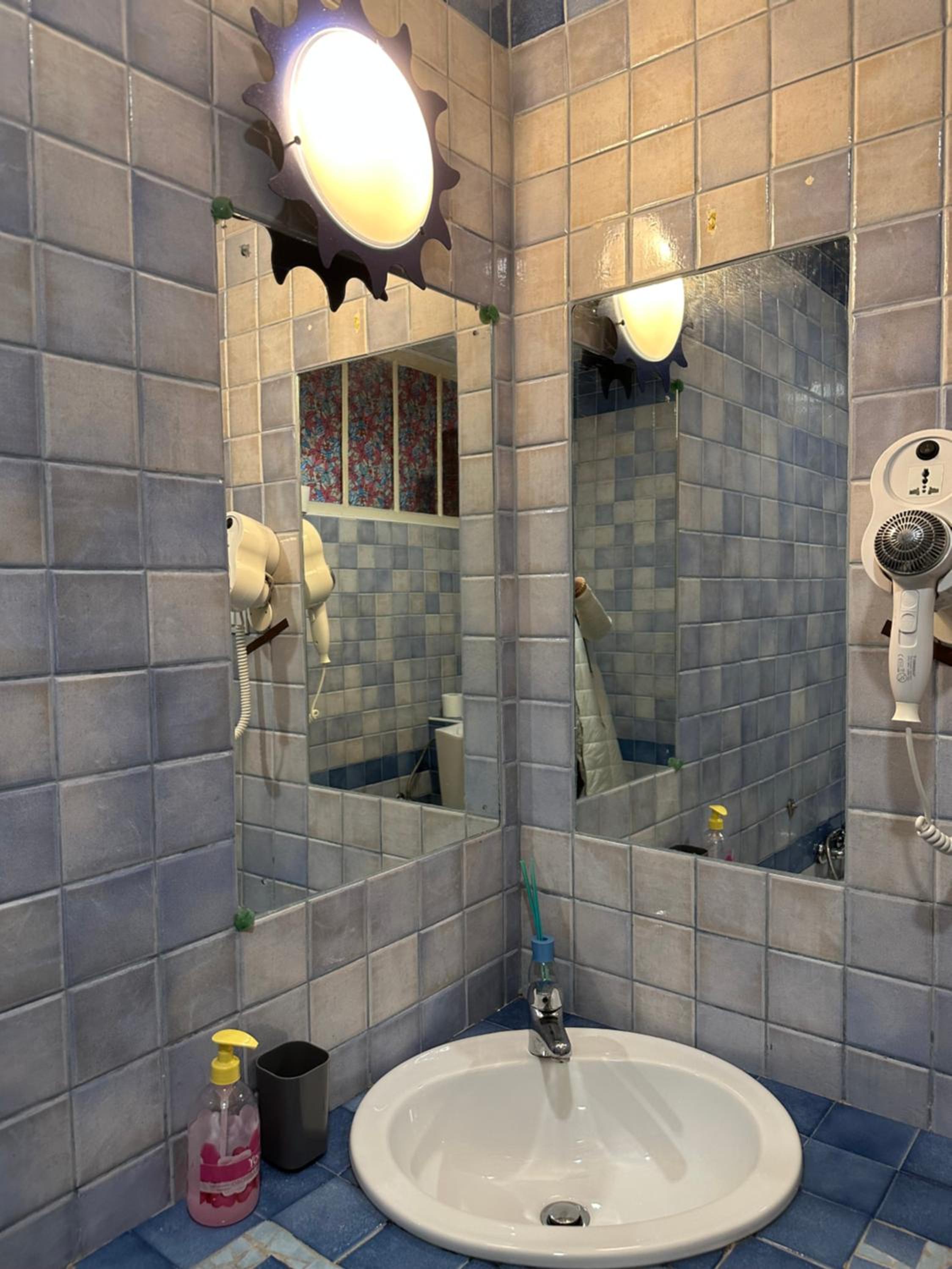 Three-Bedroom Apartment - Photo 7