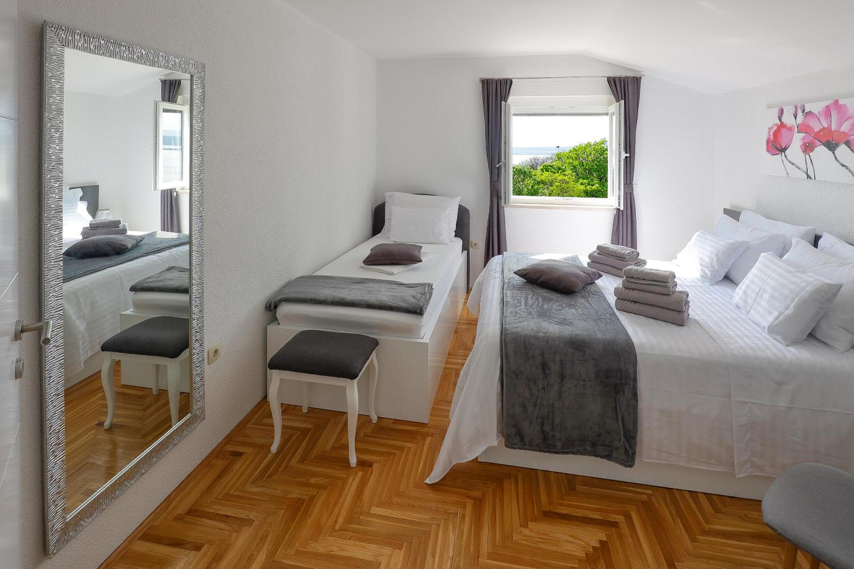 Two bedroom apartment with Sea view - Photo 14