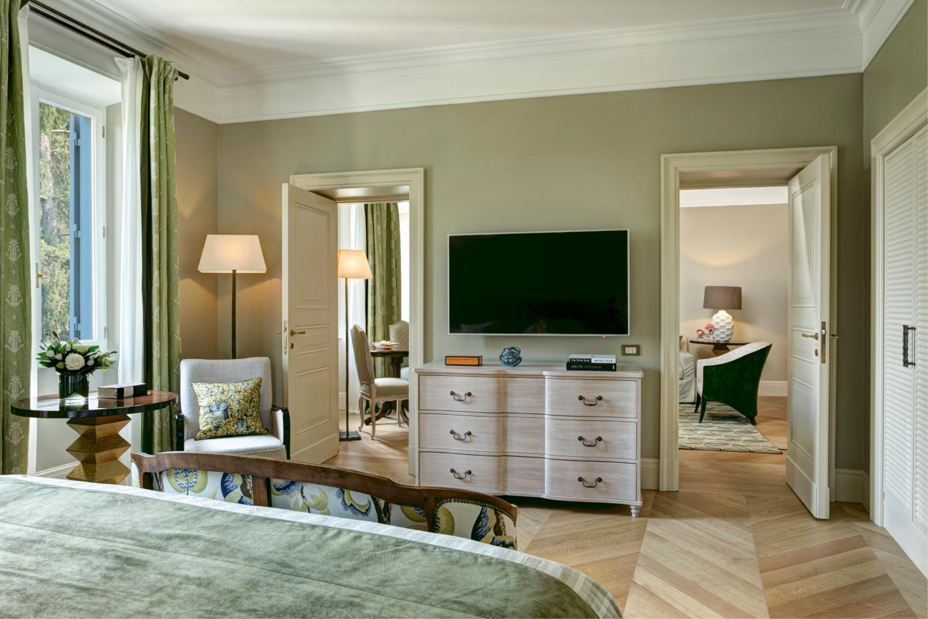 Deluxe Junior Suite (Non Smoking) thumbnail 5