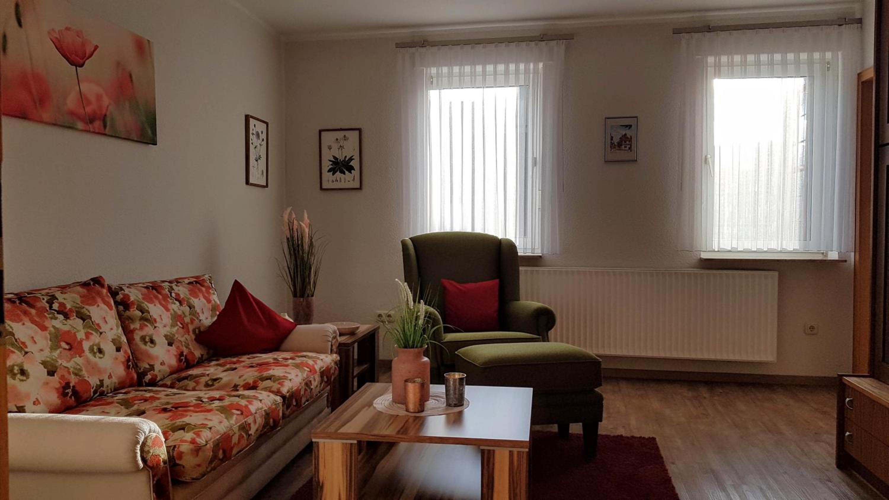 One-Bedroom Apartment photo 1