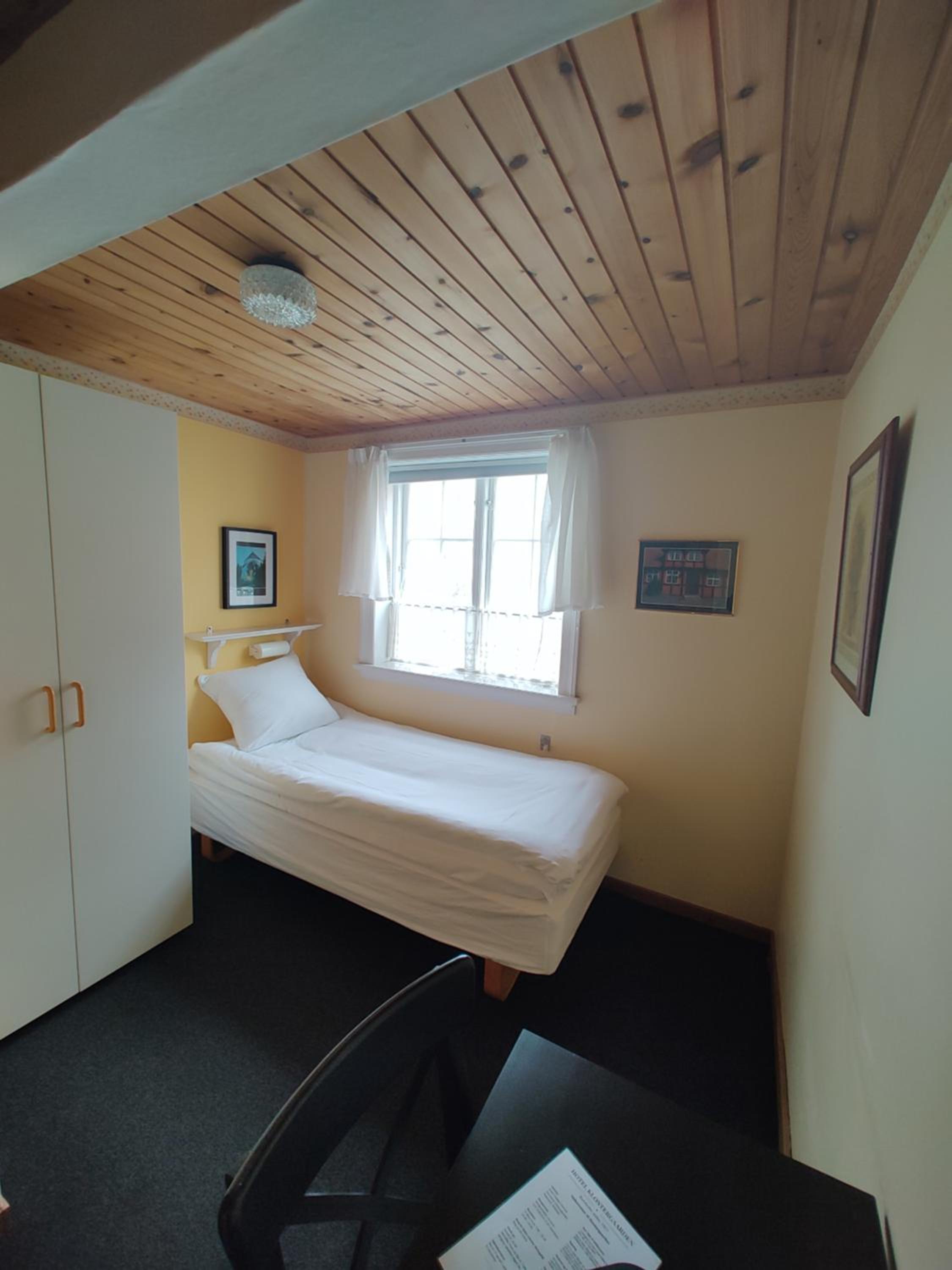 Single Room photo 3