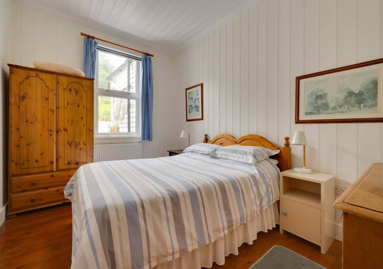 Three-Bedroom House photo 3