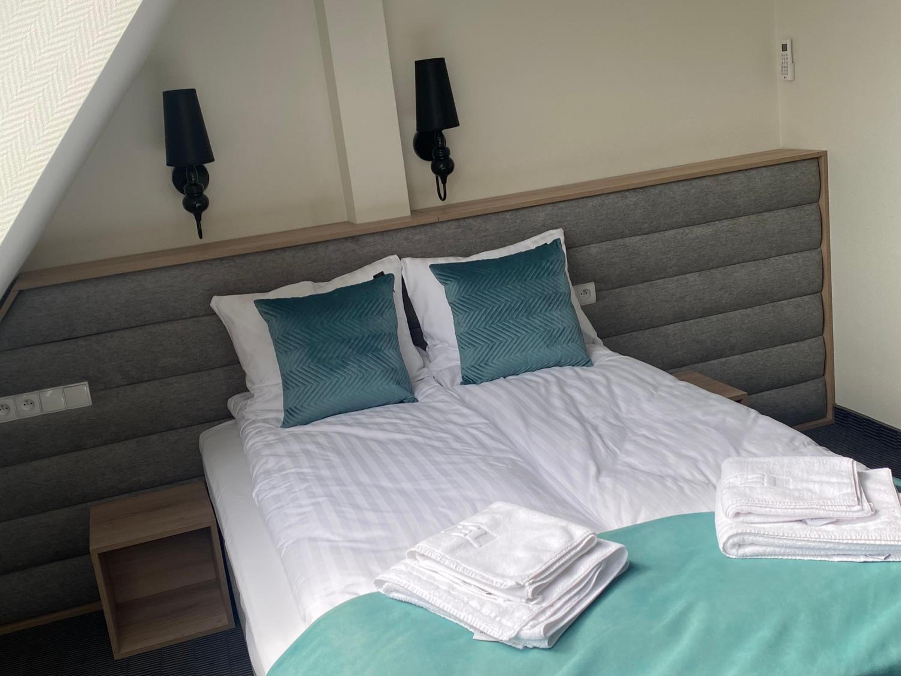 Studio Apartment - Photo 15