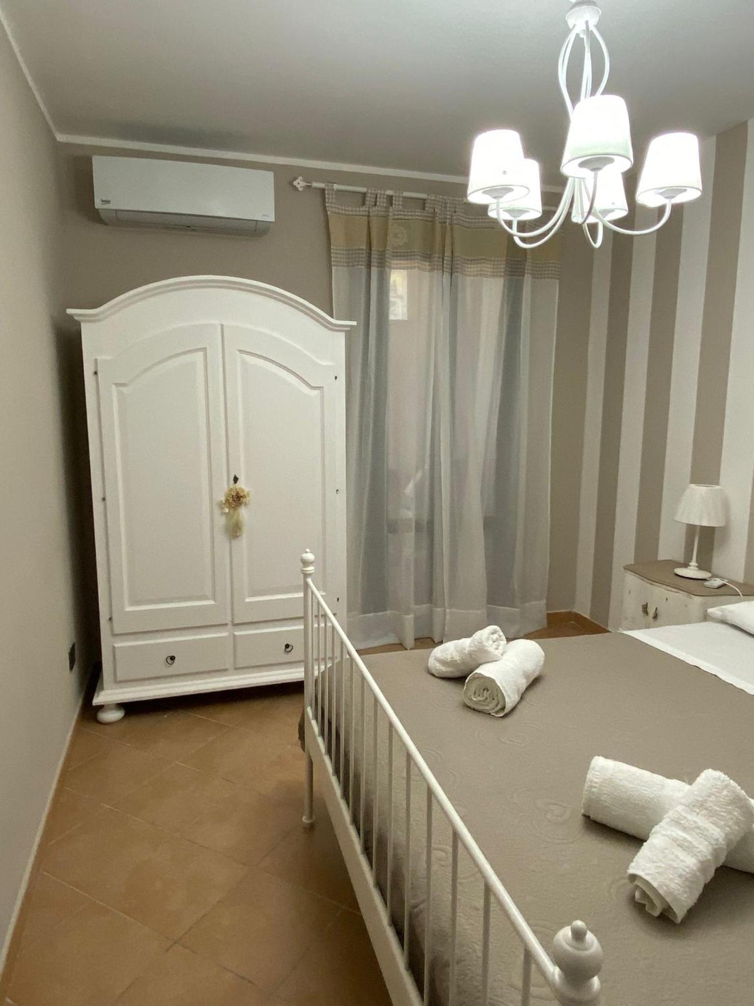 Two-Bedroom House photo 3