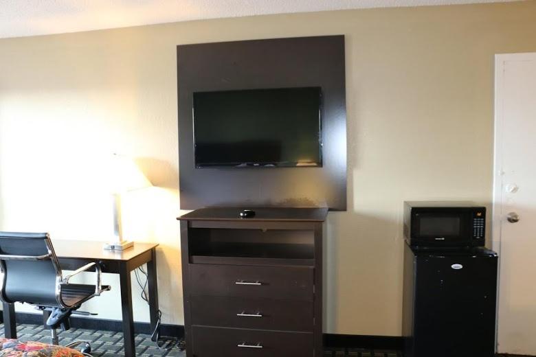 Double Room with Two Double Beds - Photo 5