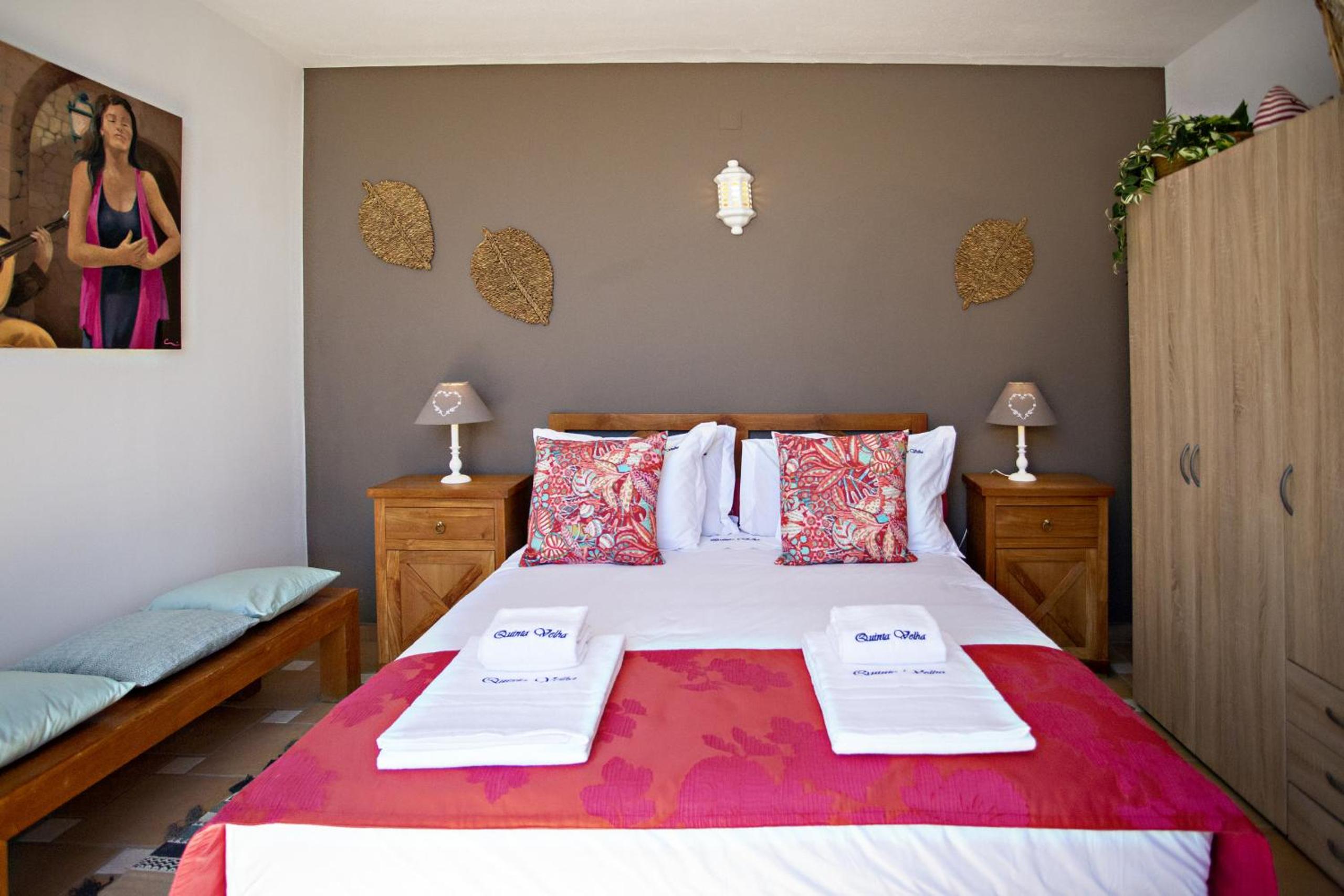 One-Bedroom Apartment with Sea View photo 1