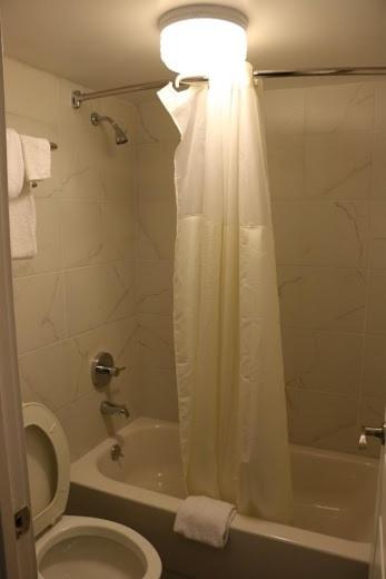 Double Room with Two Double Beds - Photo 9