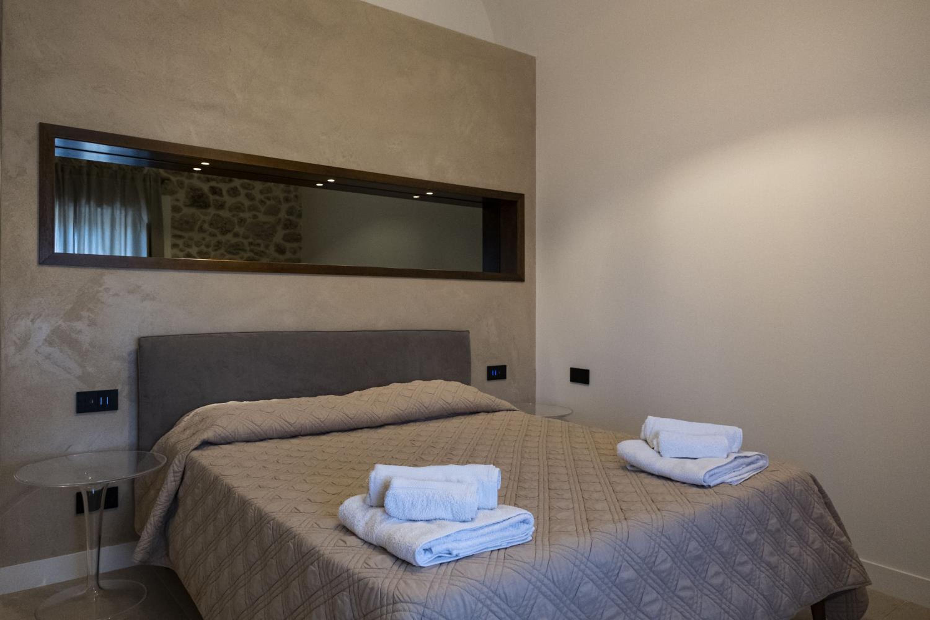 Double Room with Pool View