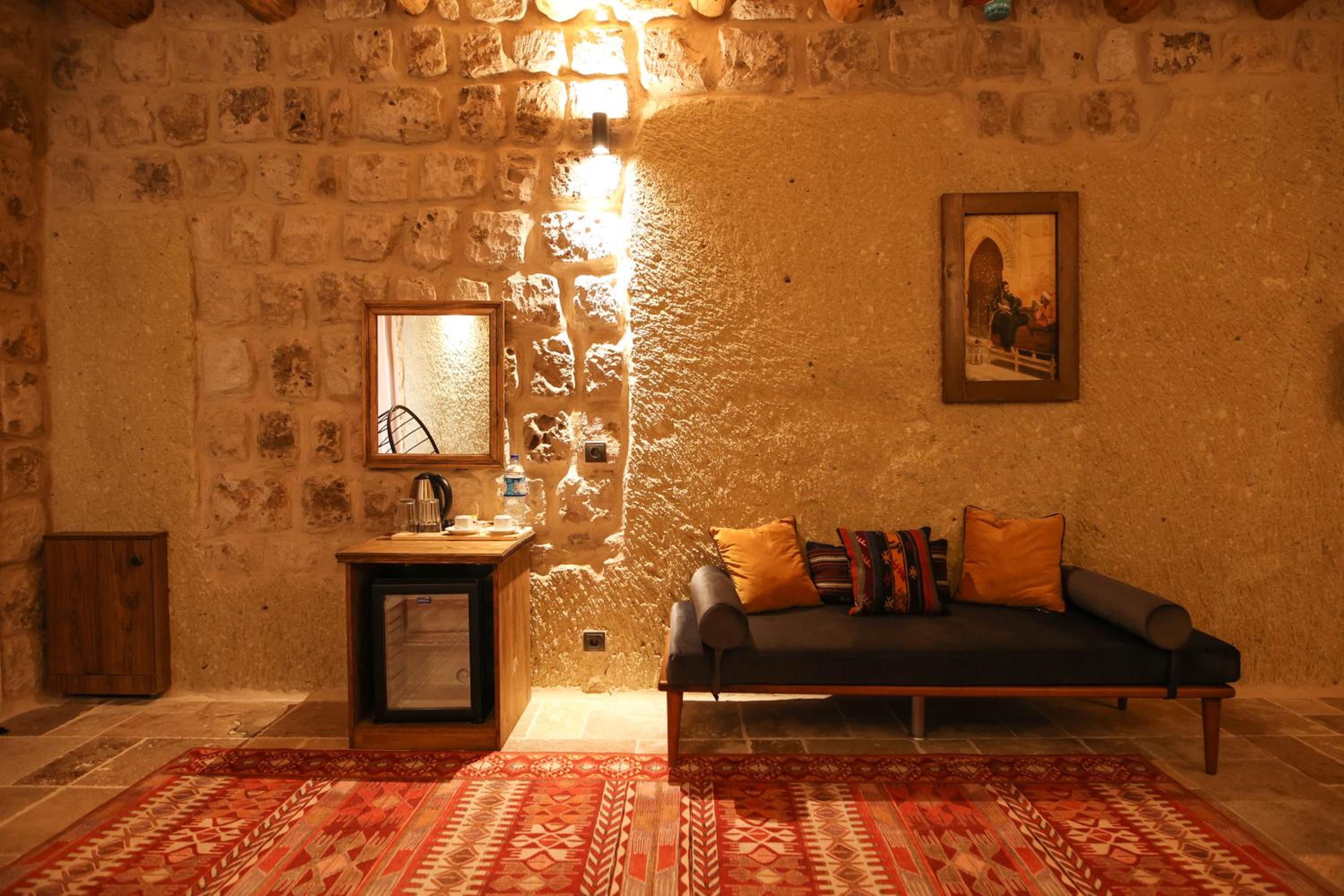 Suite - Photo 9