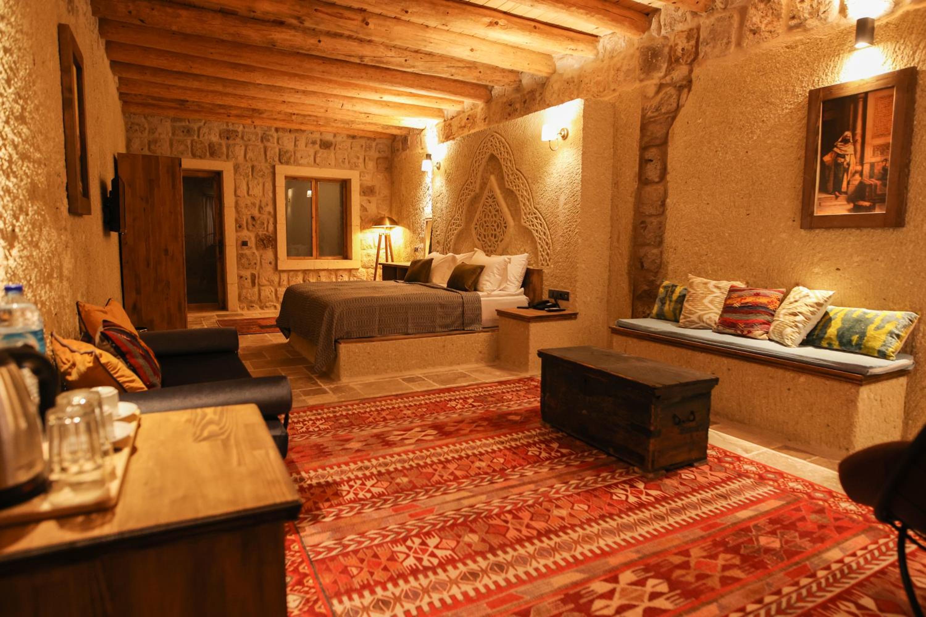 Suite - Photo 10