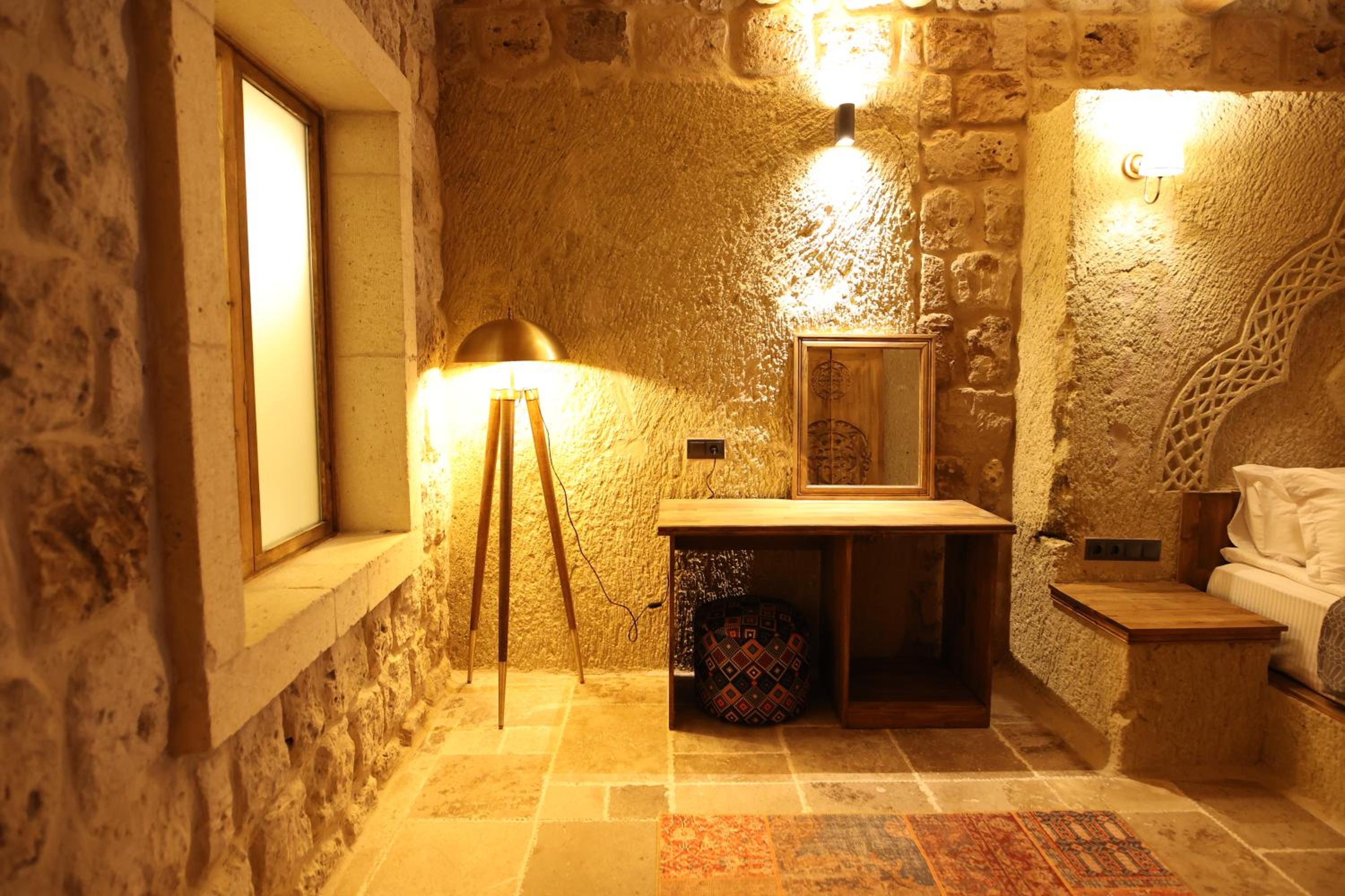 Suite - Photo 8
