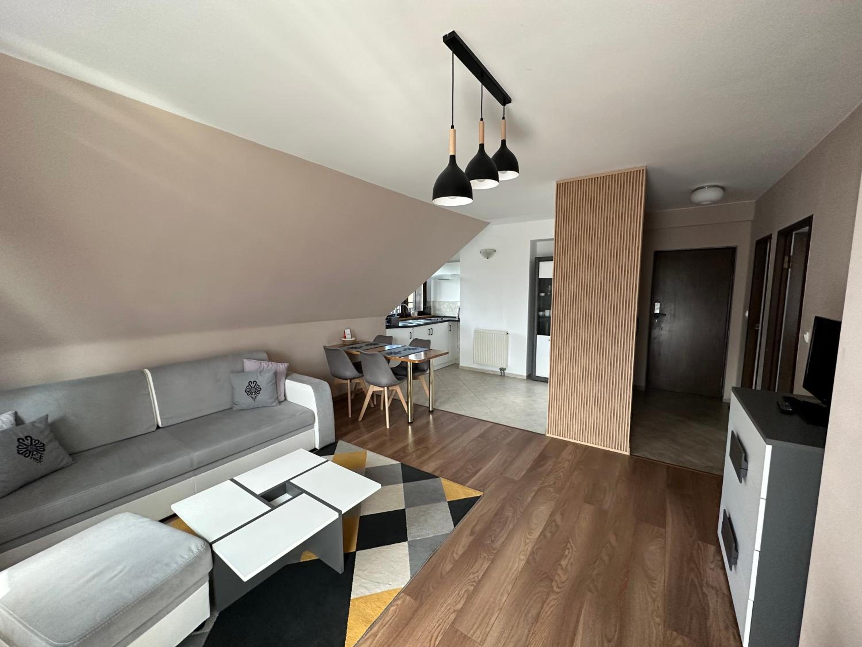 Apartment (4 Adults) photo 2