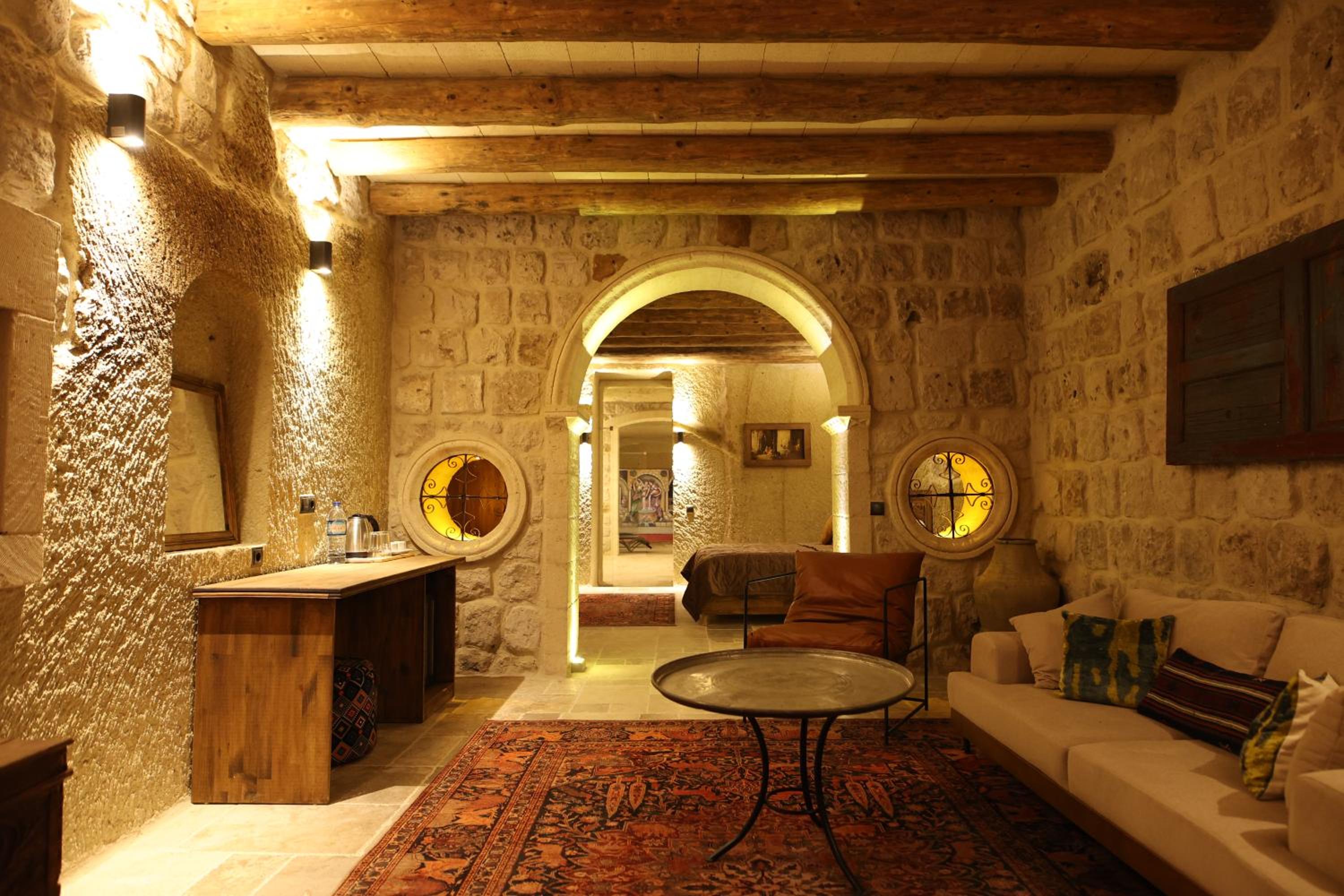 Suite with Private Pool - Photo 27
