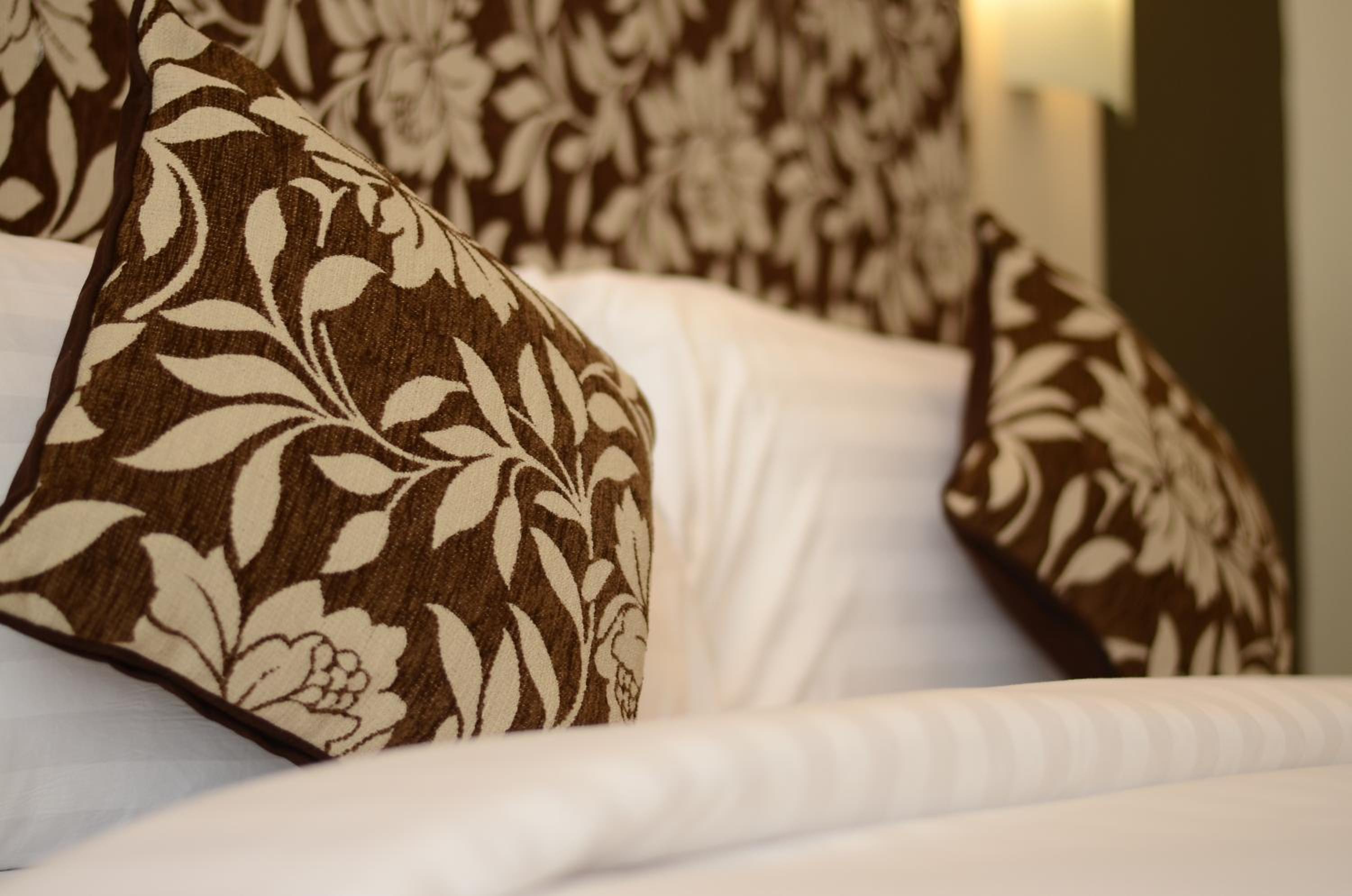 Deluxe Double or Twin Room - Photo 7