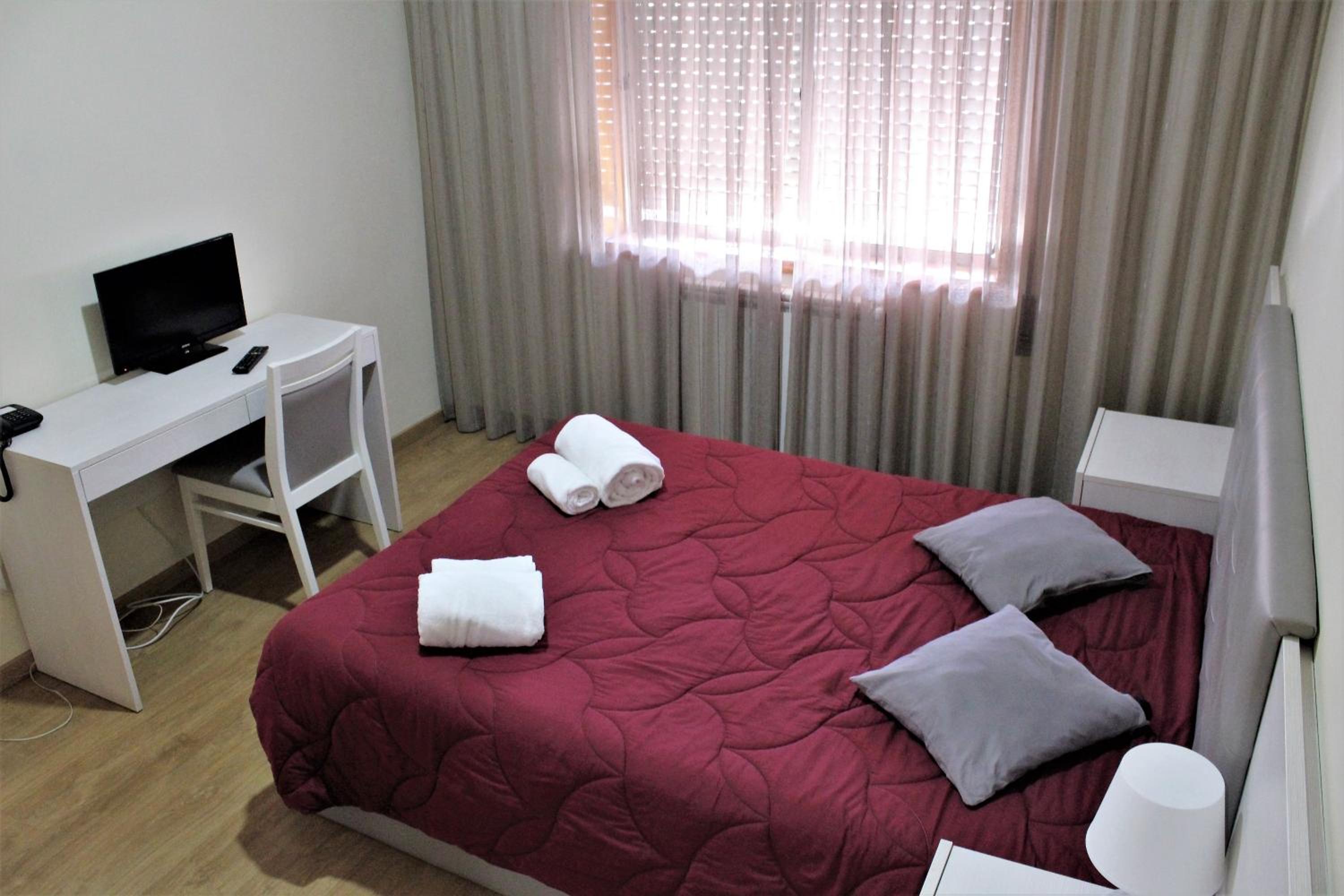 Deluxe Room - Photo 4