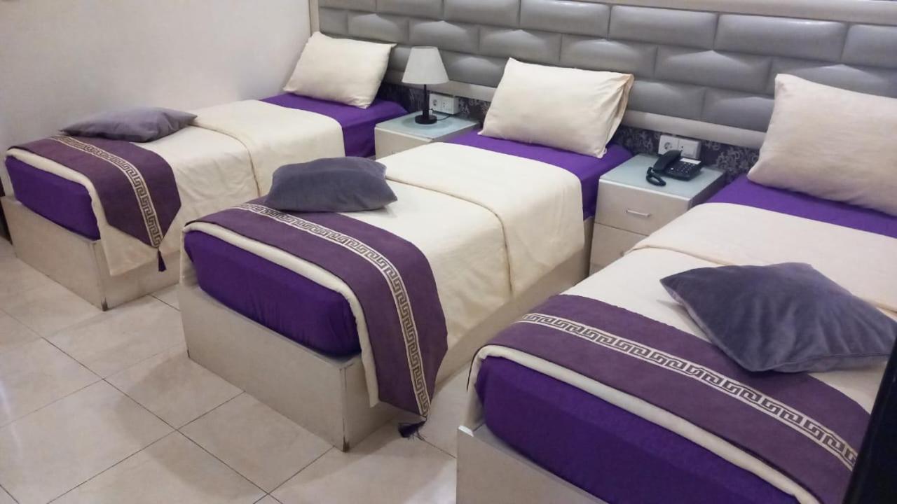Triple Room with Private Bathroom - Photo 2