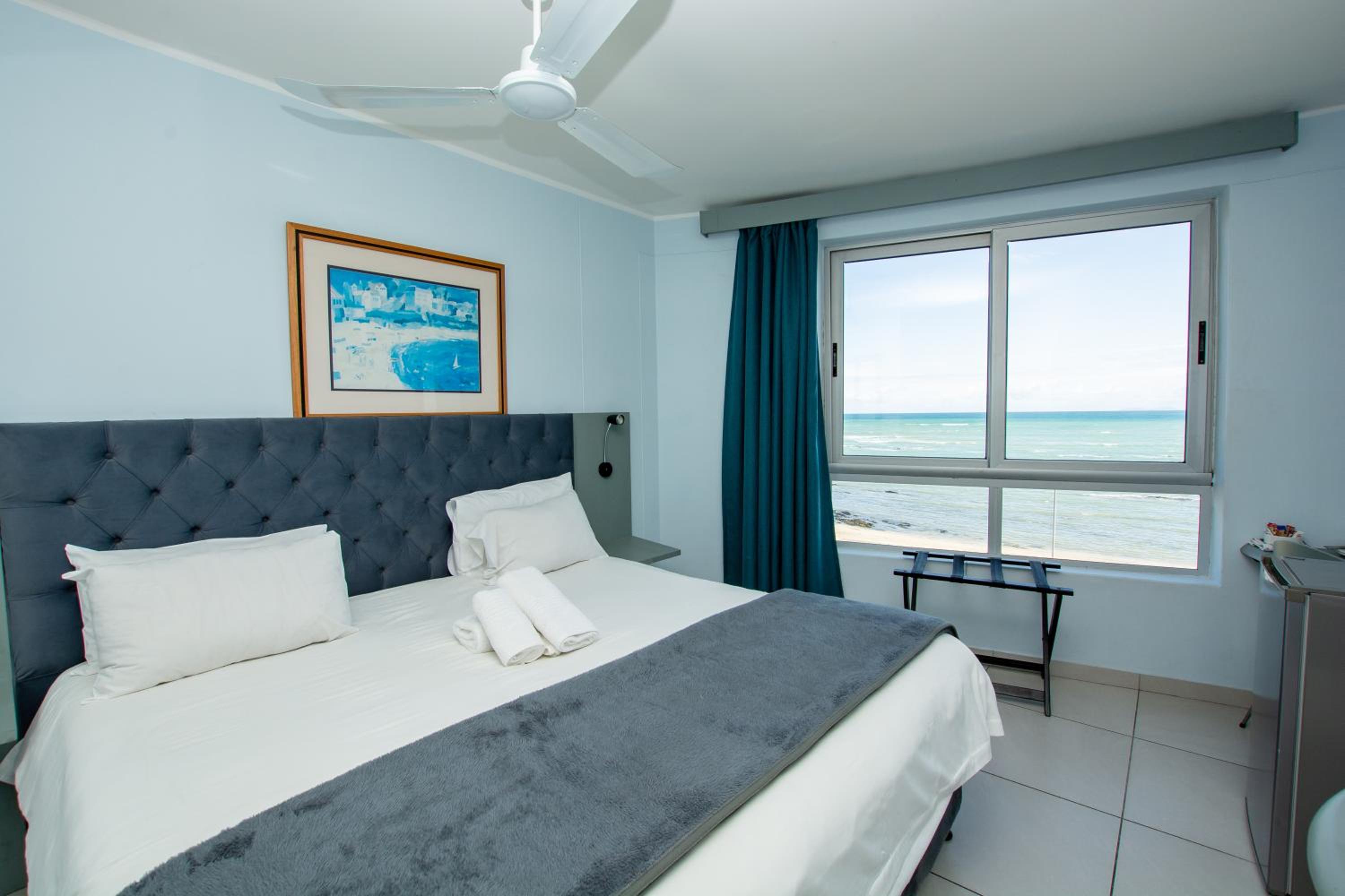 Standard King Room - Sea Facing photo 1