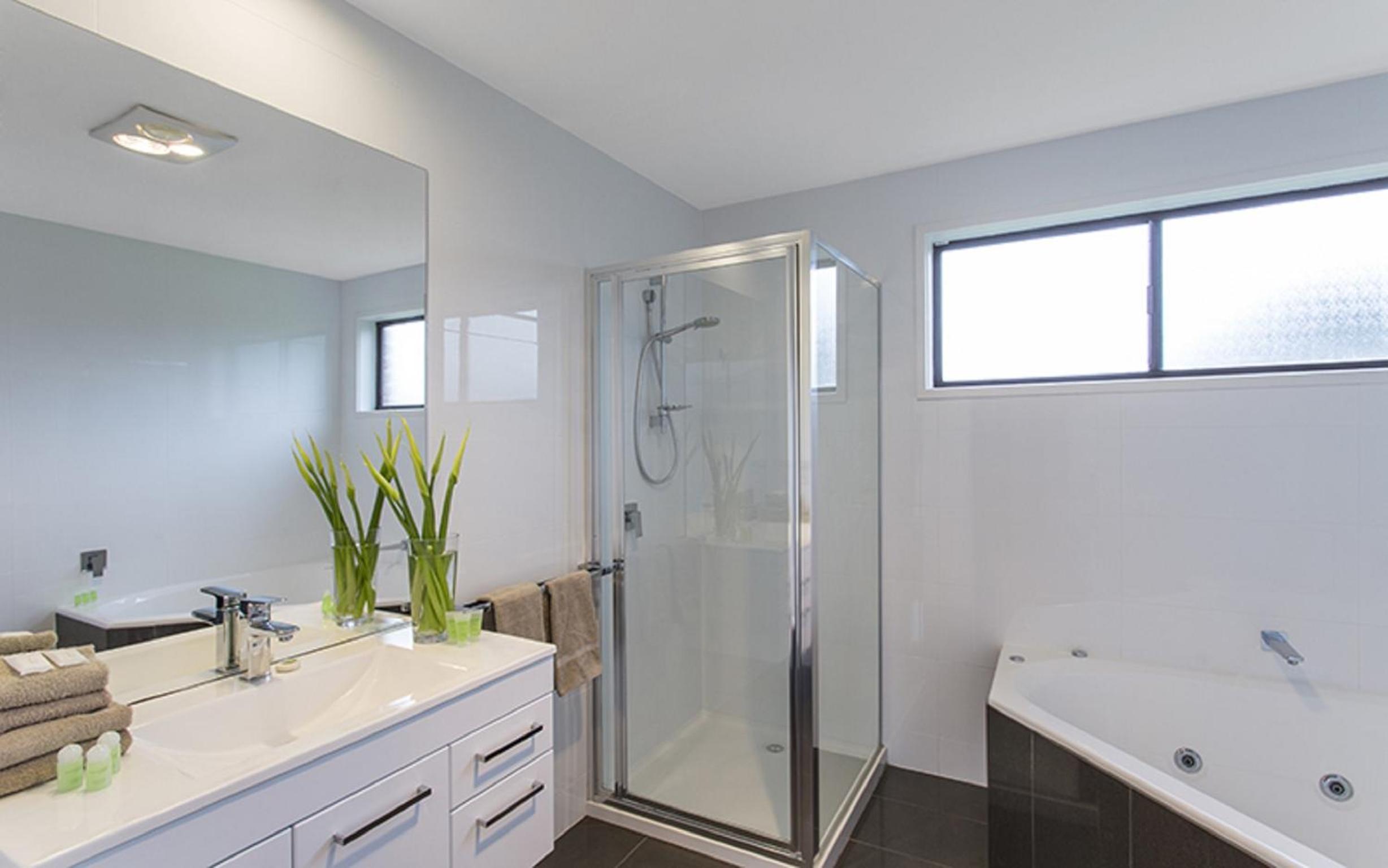Double Room with Spa Bath photo 3