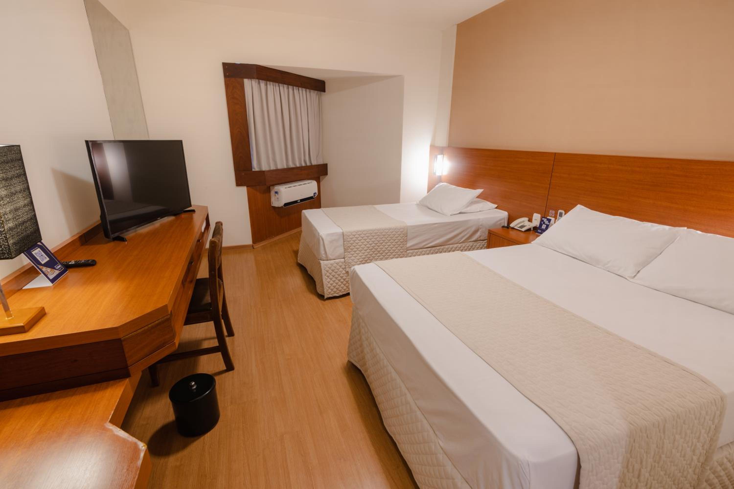 Luxury Triple Room