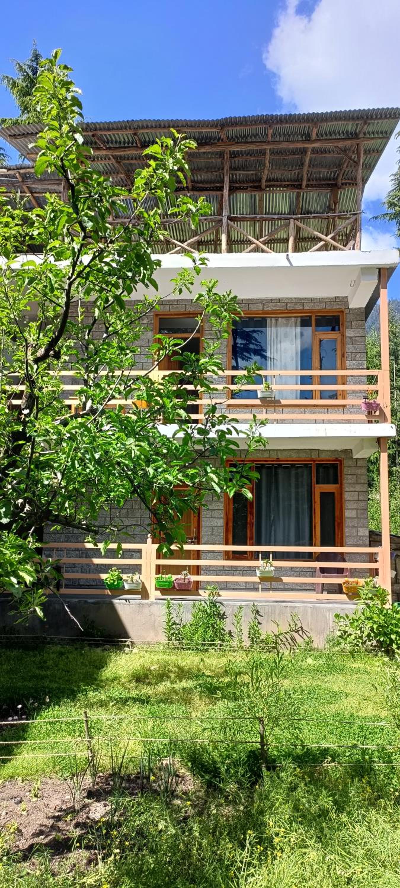 Double Room with Mountain View - Photo 10