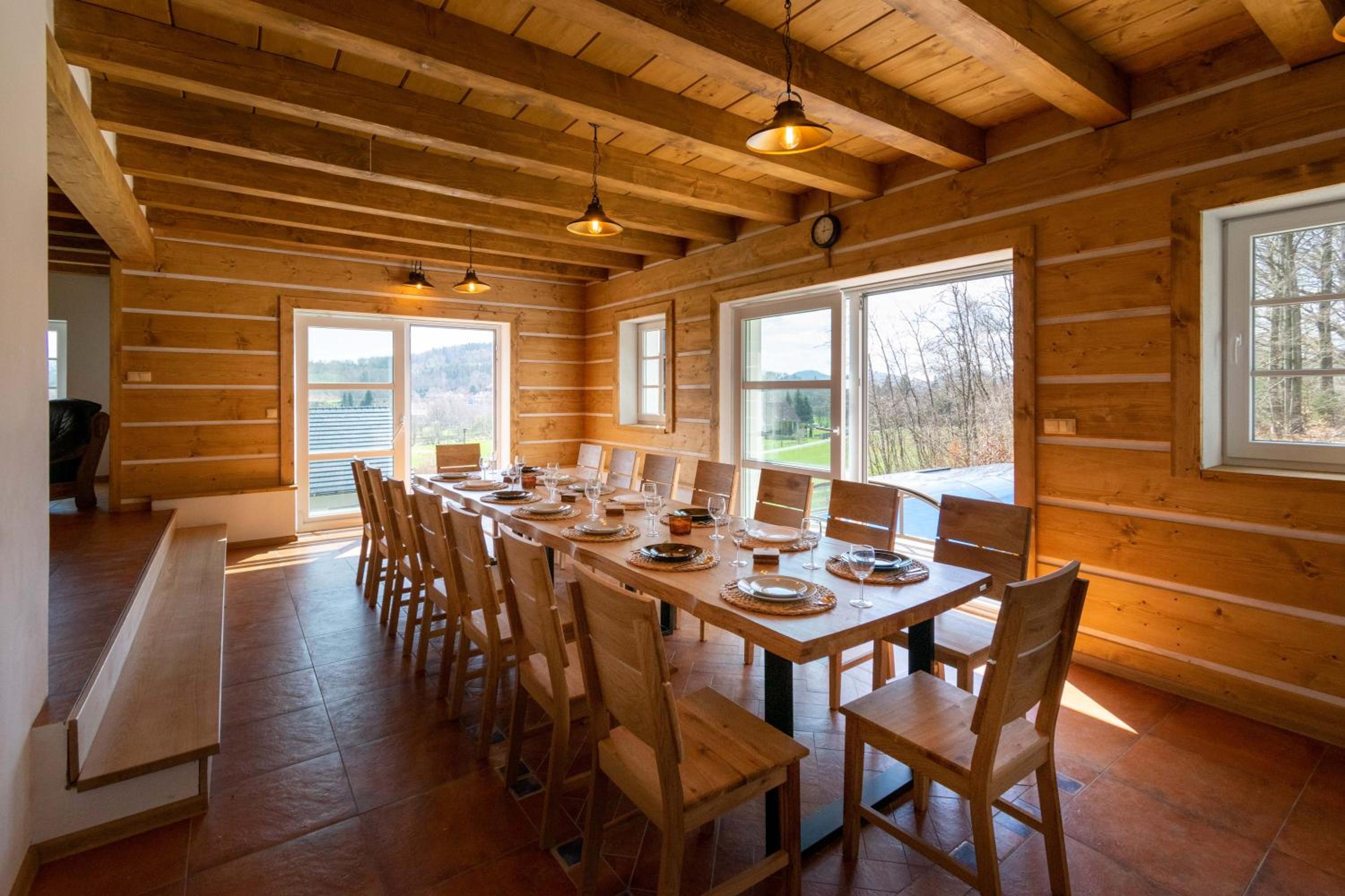 Six-Bedroom House photo 1