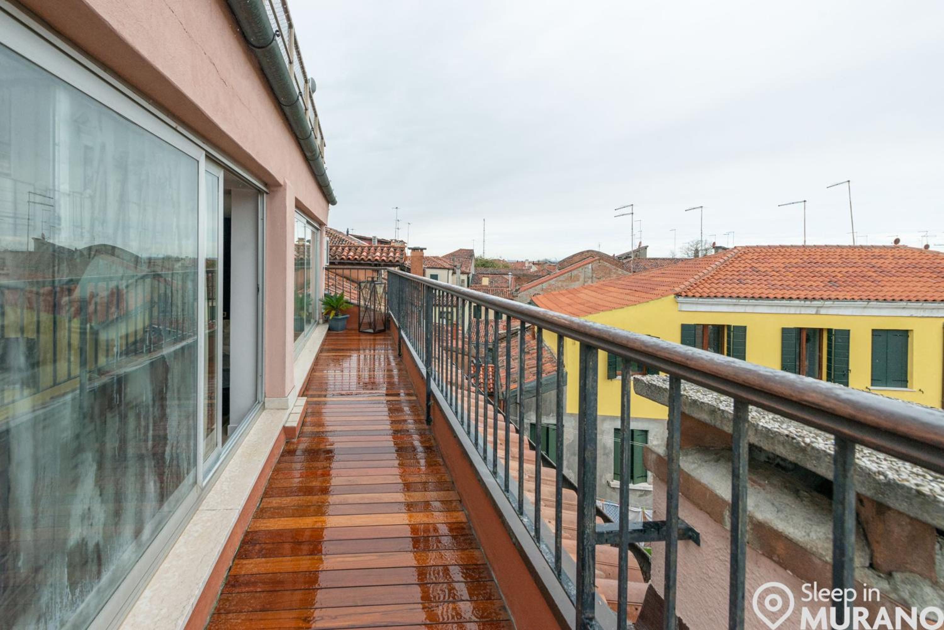 Apartment with Terrace photo 2