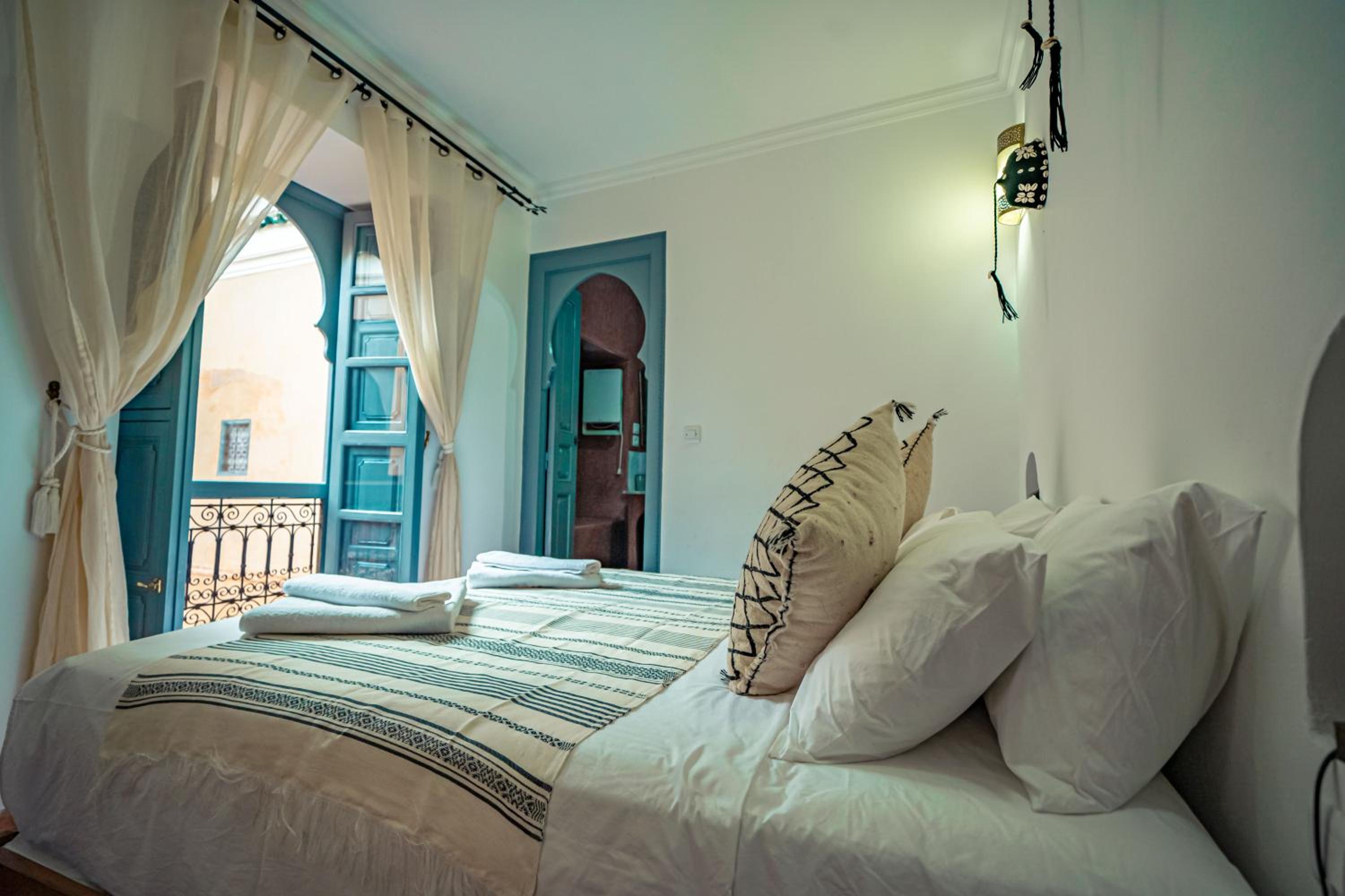 Deluxe Double or Twin Room with Balcony - Photo 1