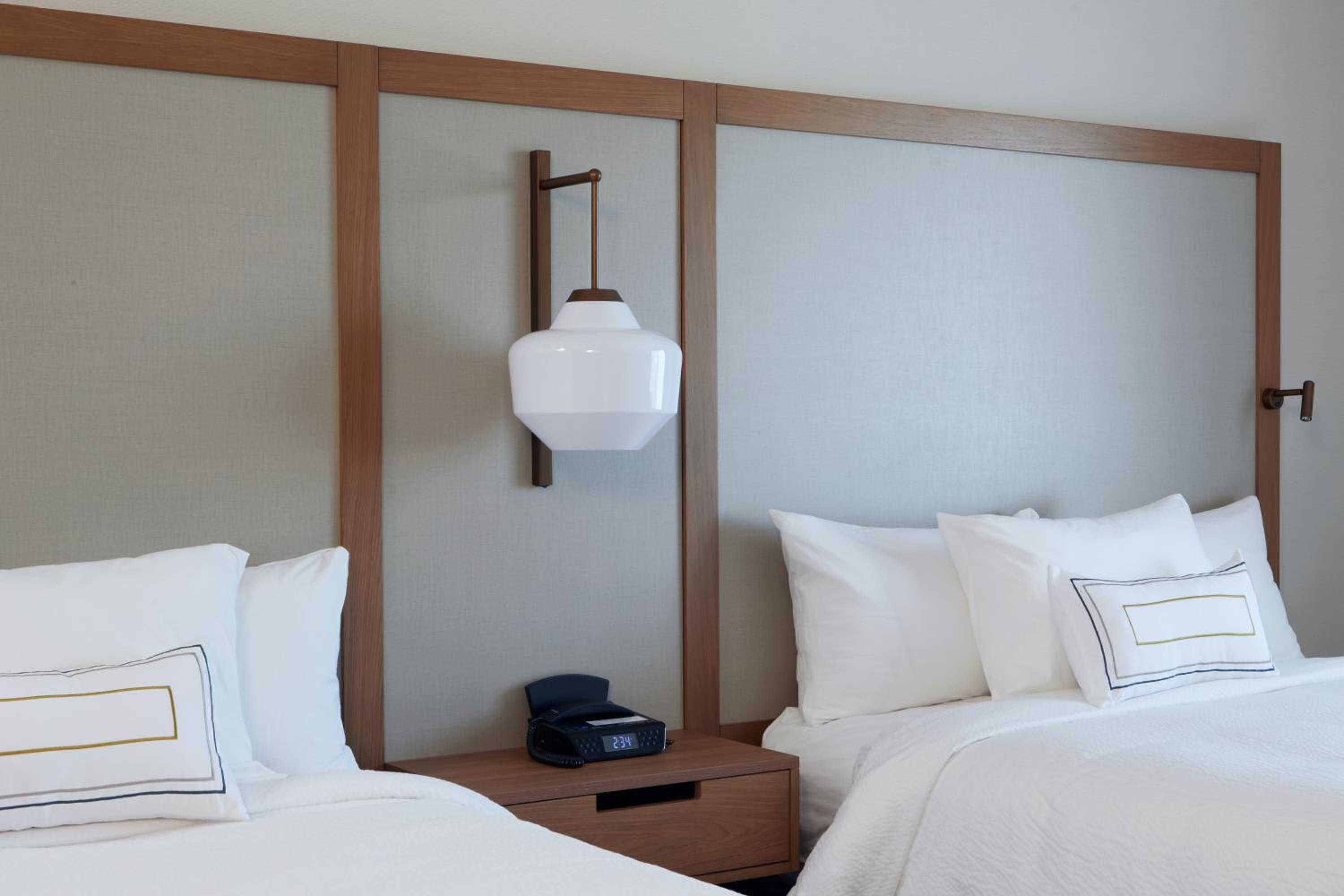 Guest room, 2 Queen - Photo 1