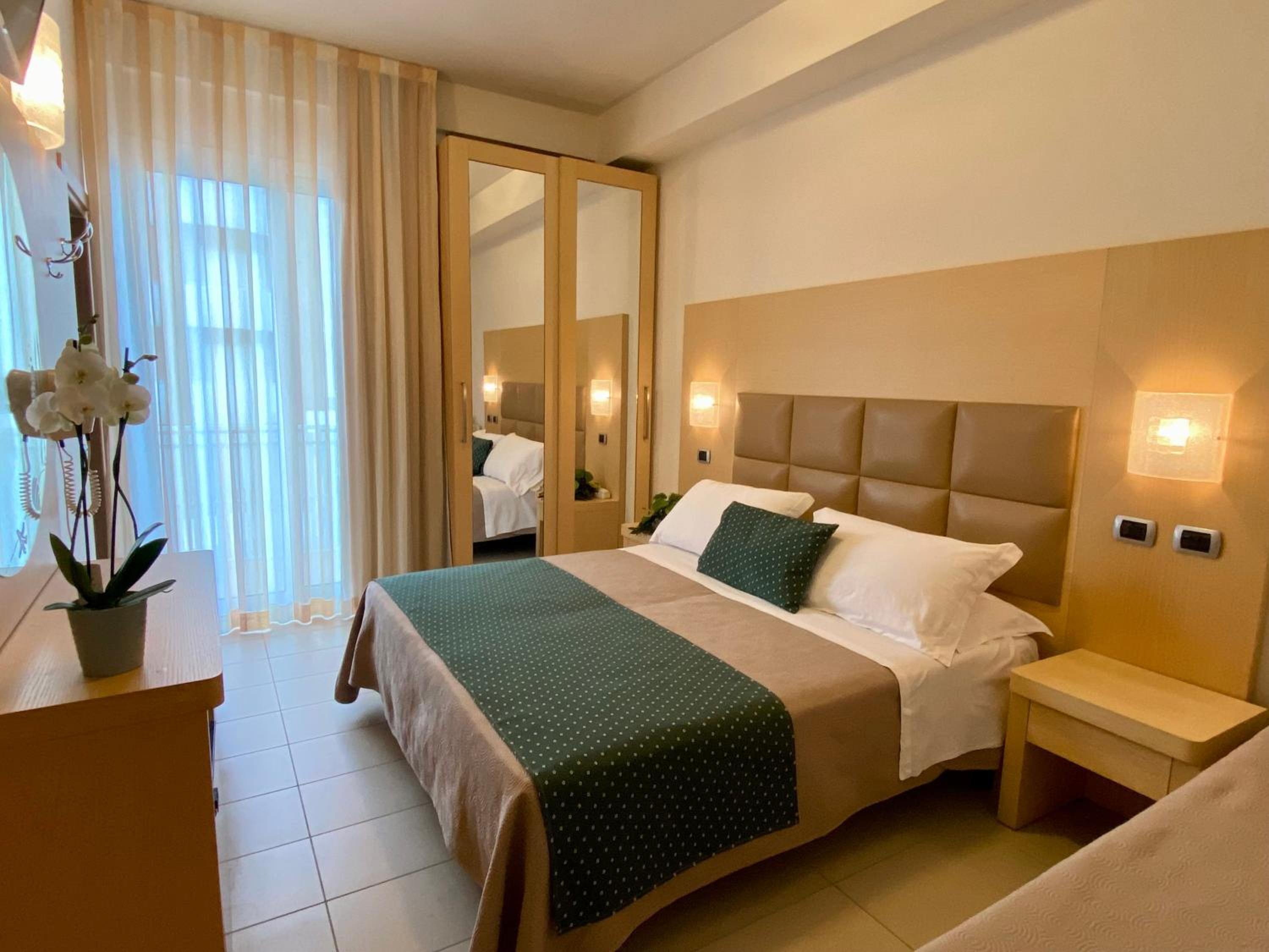 Double or Twin Room with Side Sea View photo 1