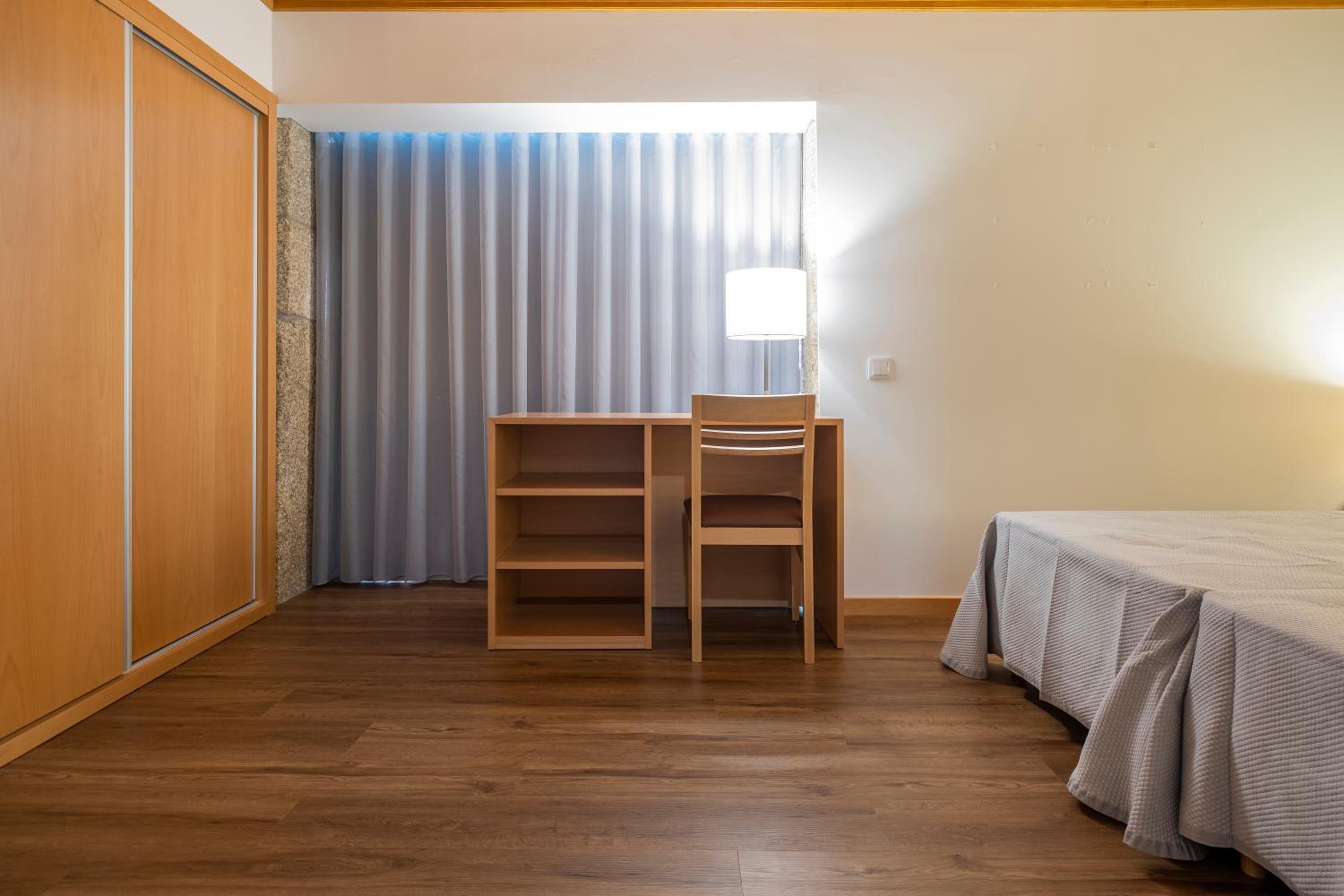 Deluxe Double or Twin Room photo 2