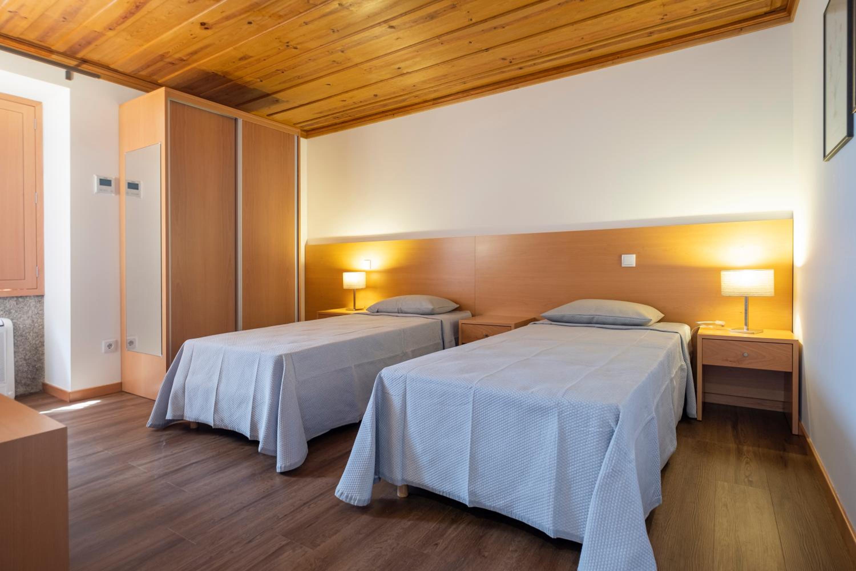 Deluxe Double or Twin Room with Garden View photo 2