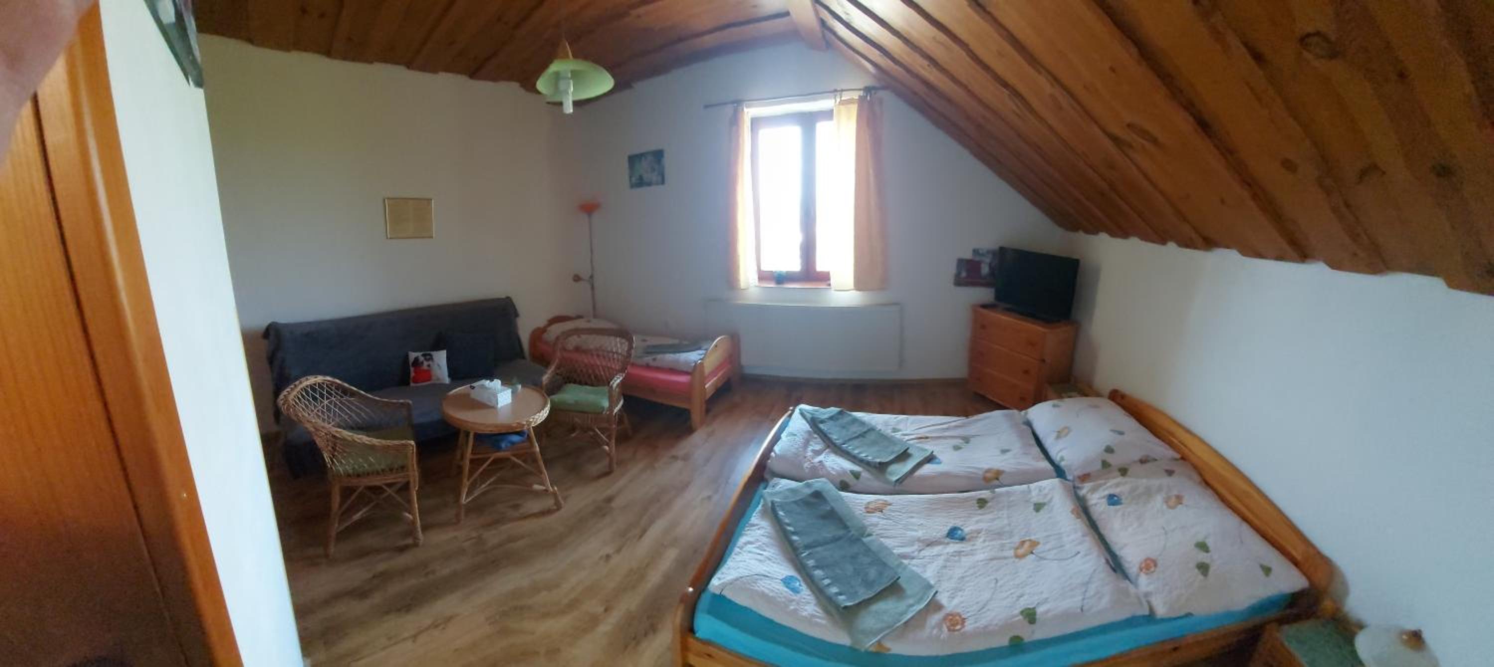 Classic Triple Room - Photo 18