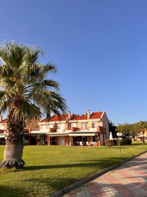 Villa photo 2