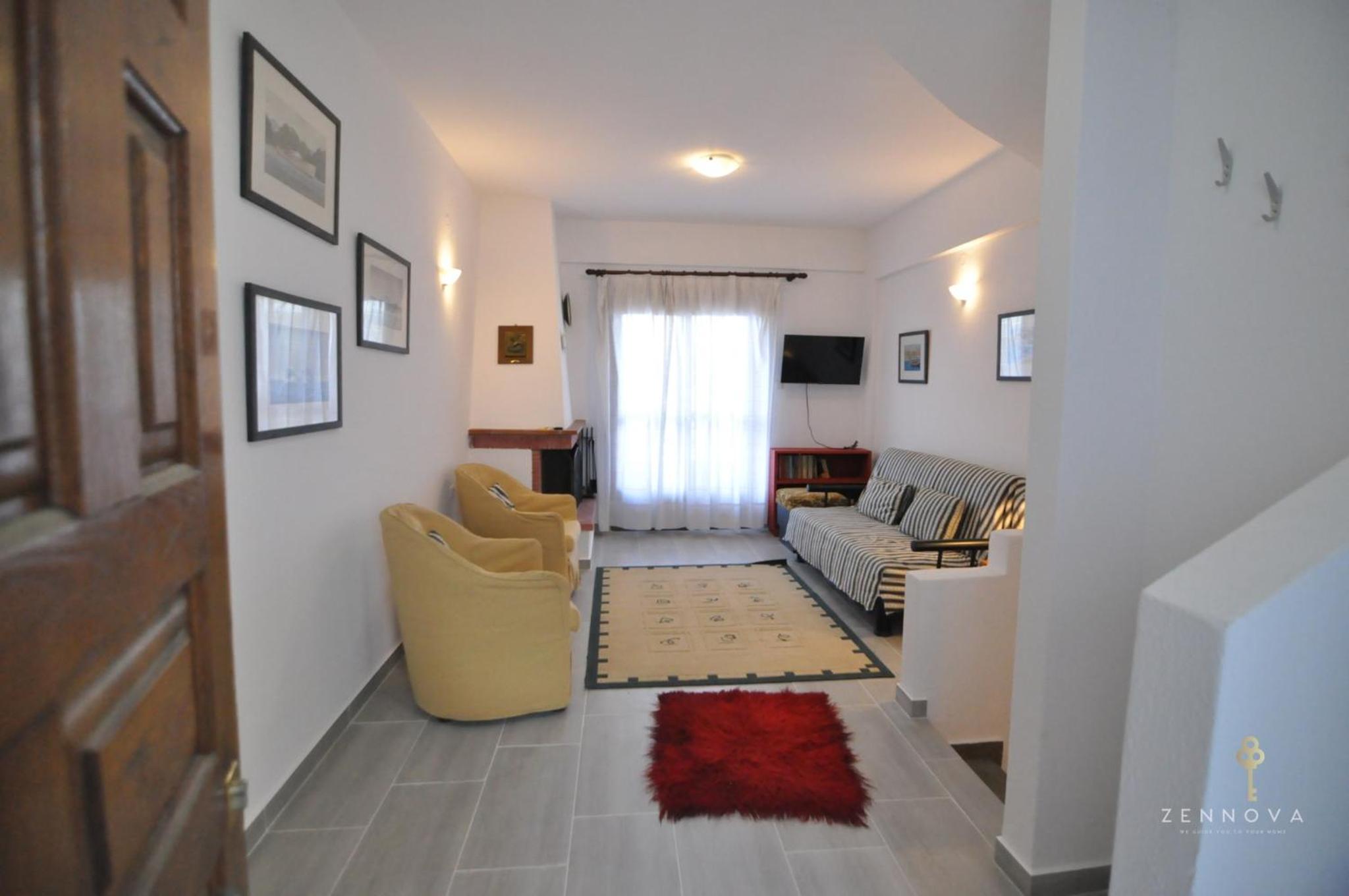 Apartment photo 1