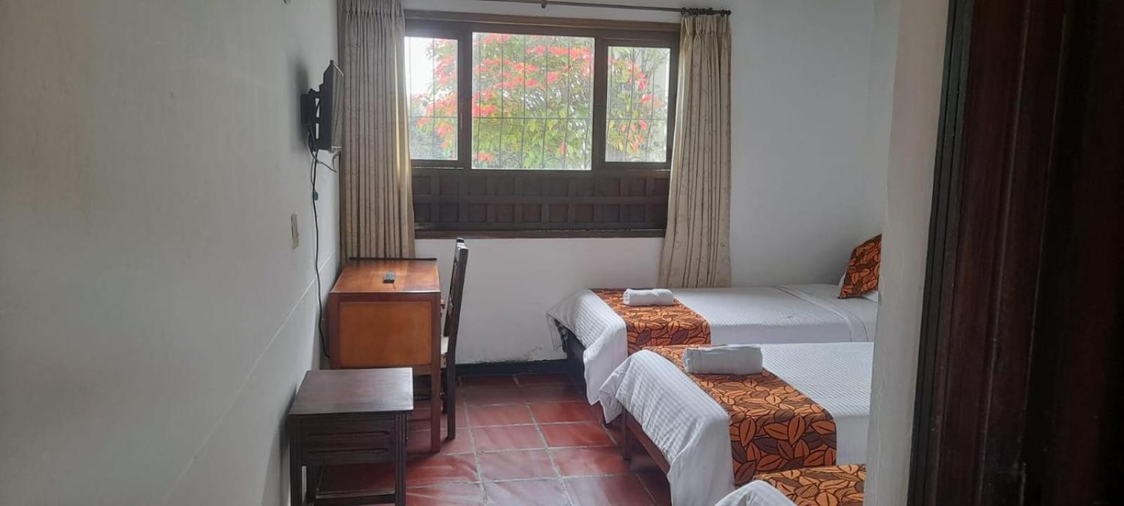 Triple Room with Private Bathroom photo 2