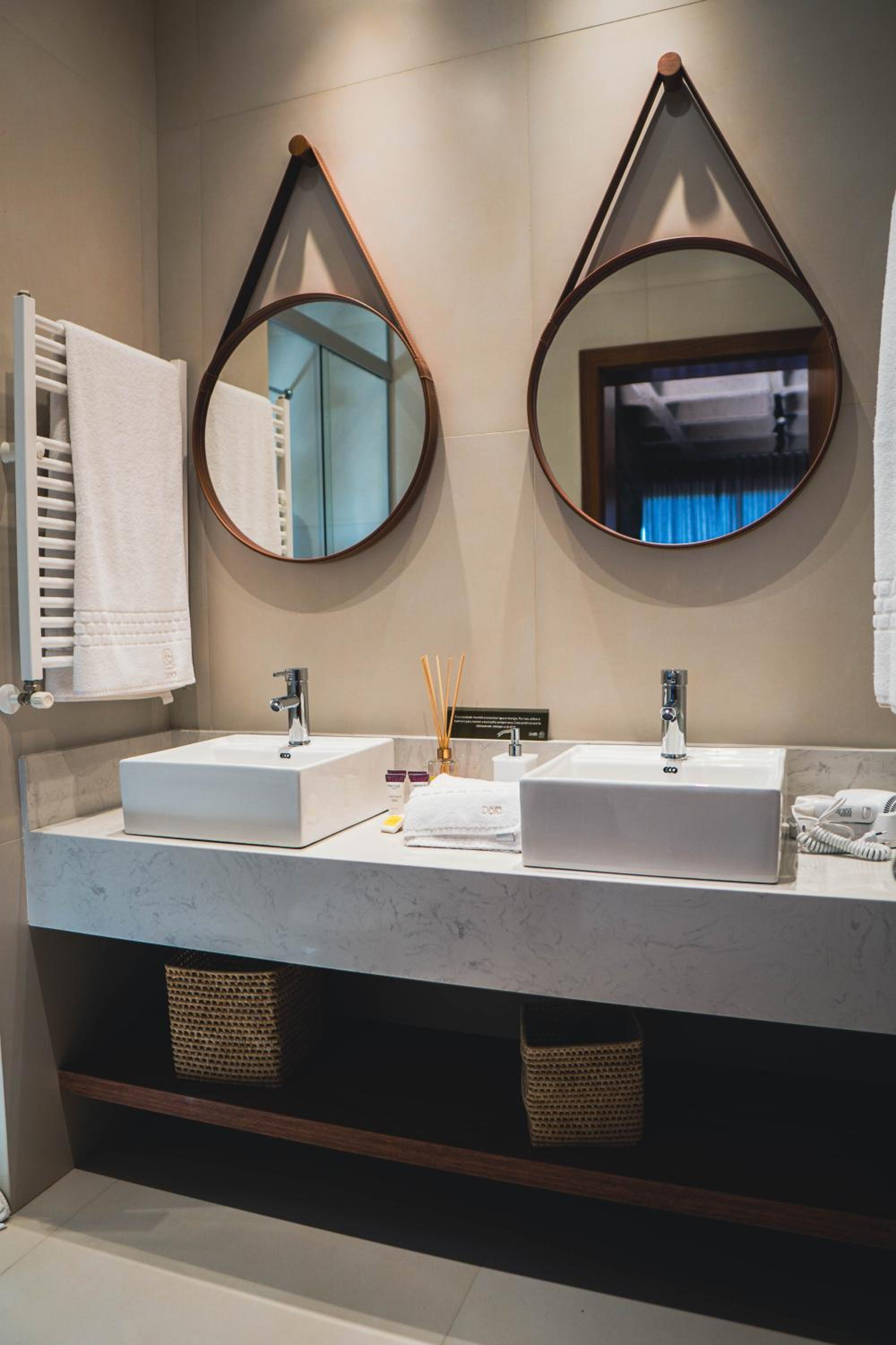 Deluxe Suite with Spa Bath
