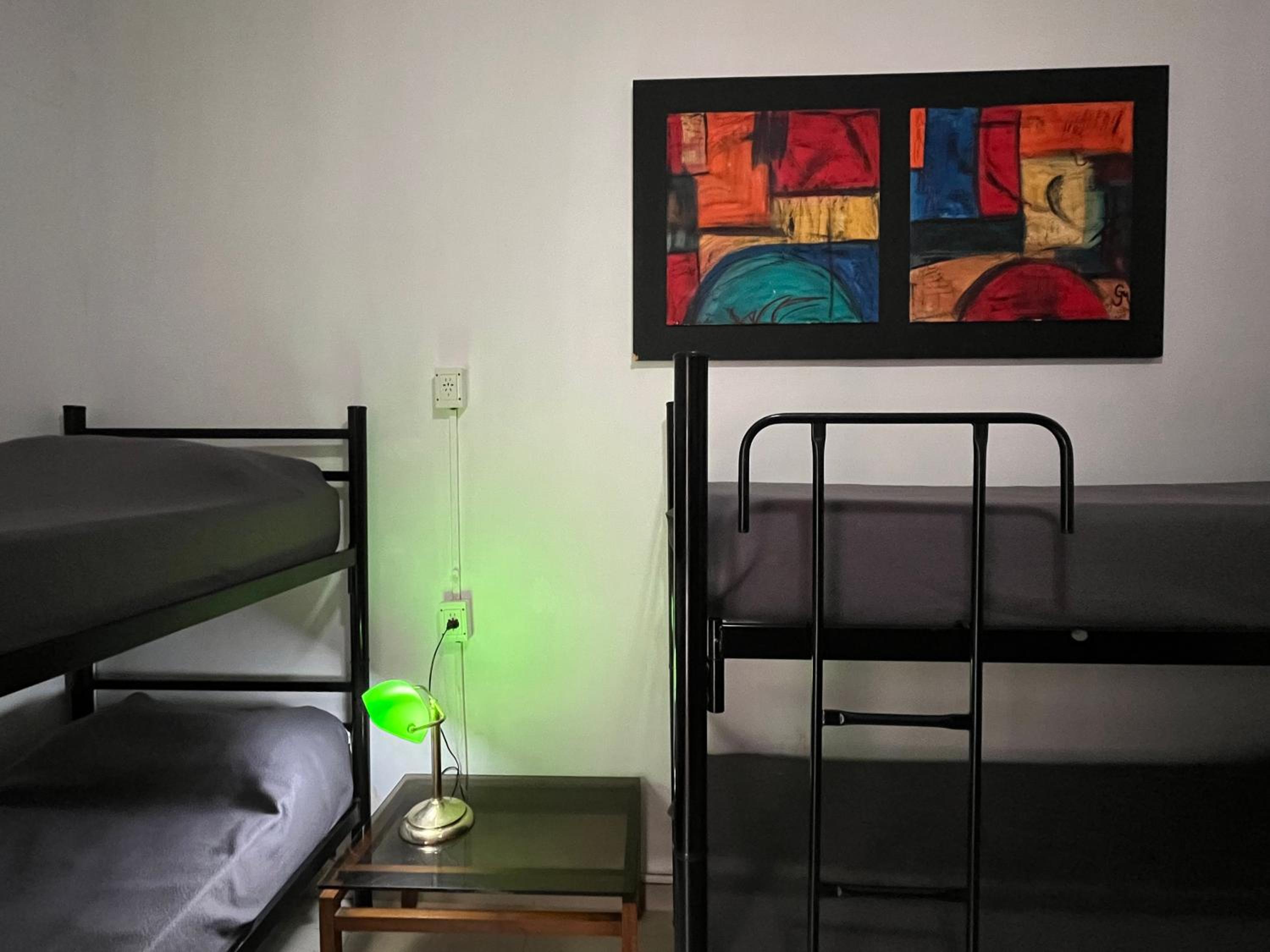 Bed in 6-Bed Mixed Dormitory Room photo 2