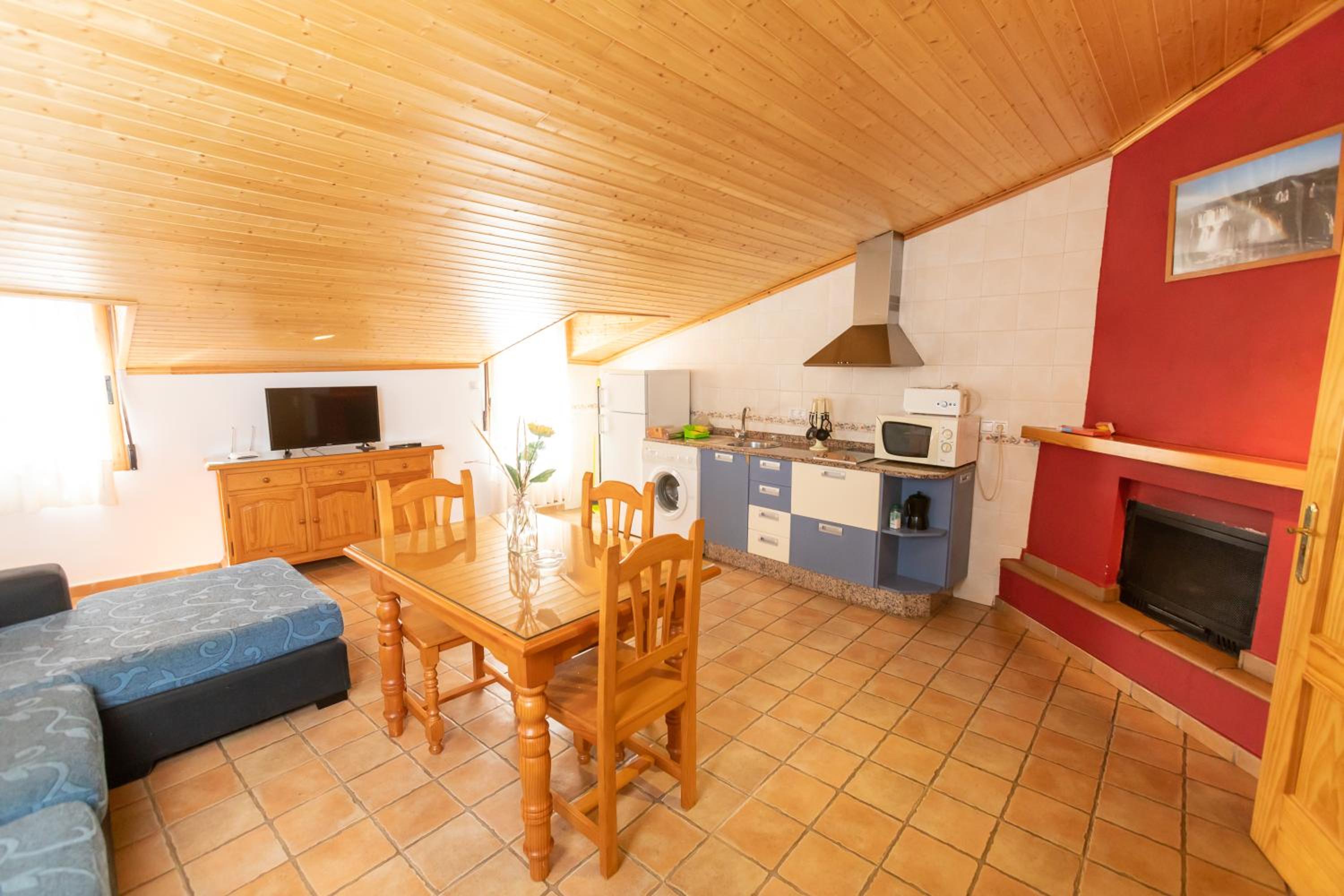 Apartment - Attic photo 2