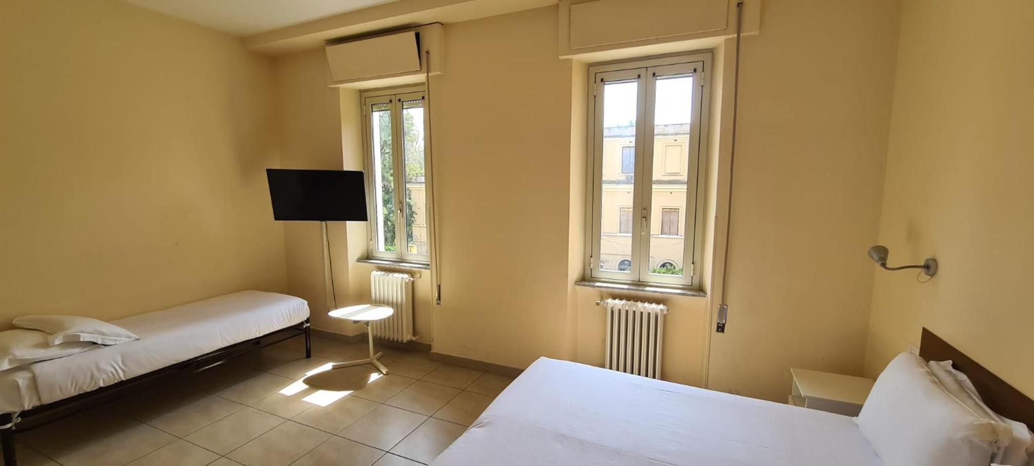 Triple Room with Private External Bathroom photo 1