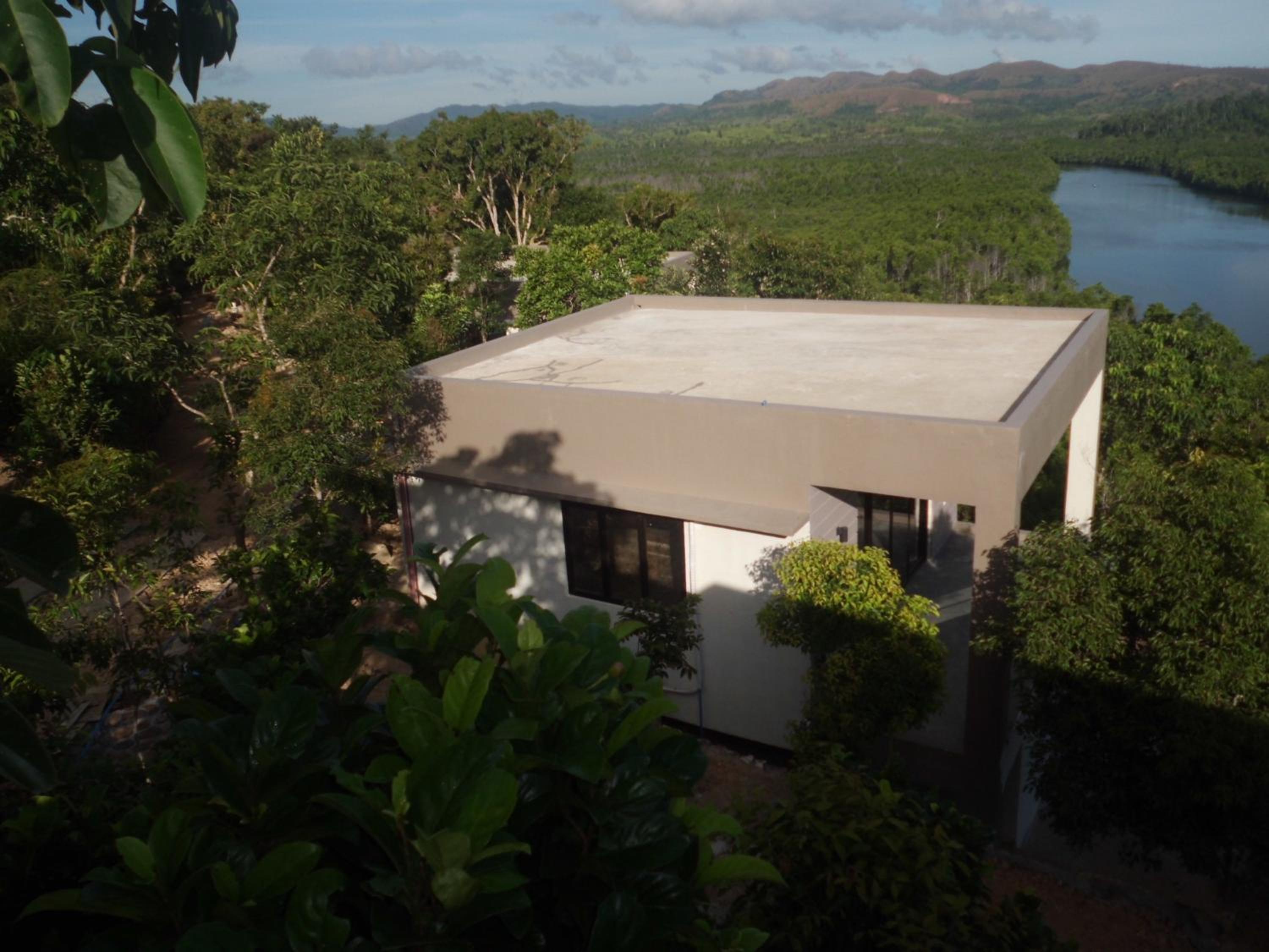Deluxe Room with Balcony & River View photo 3