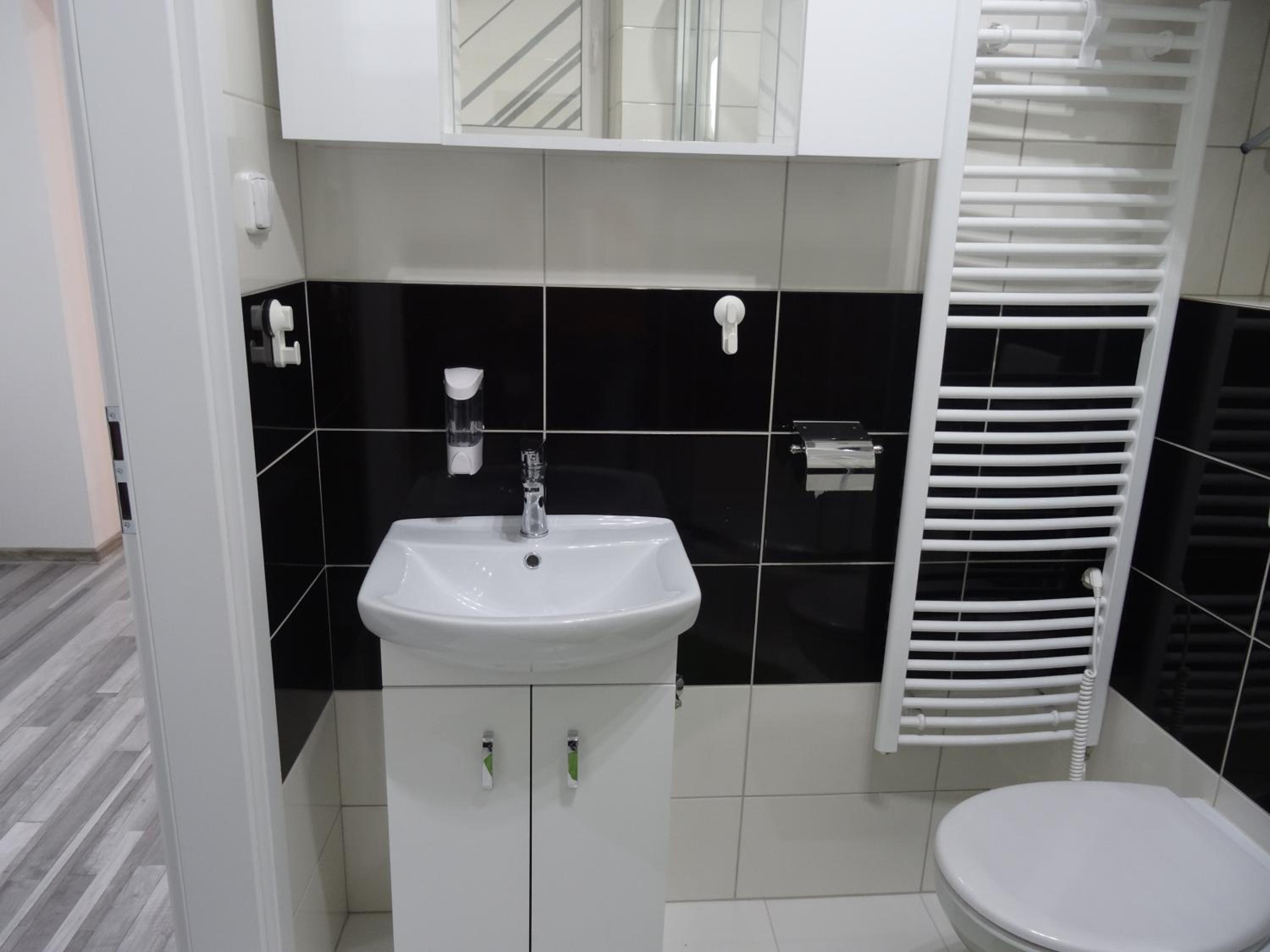 Luxury Apartment - Photo 6