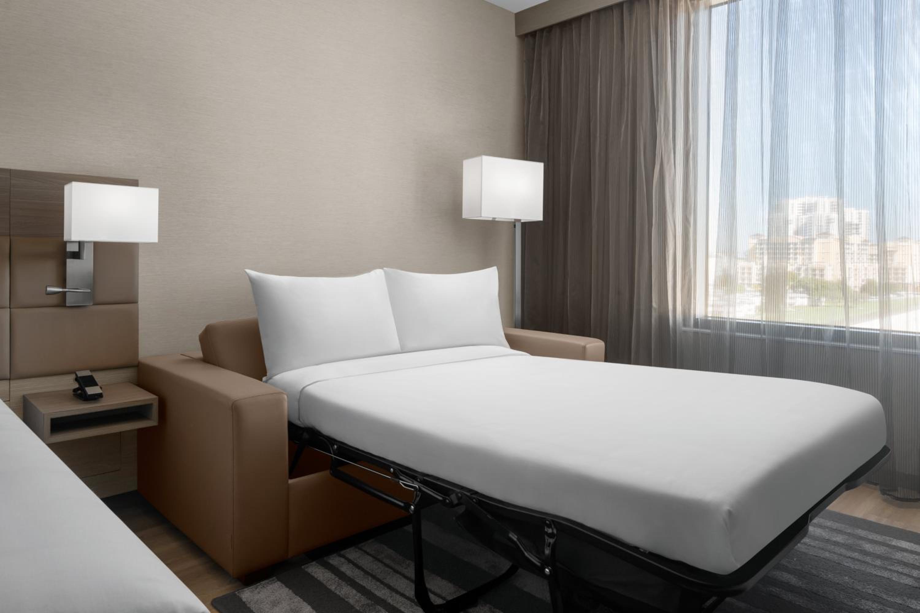 Guest Room with 2 King Bed, Pool View