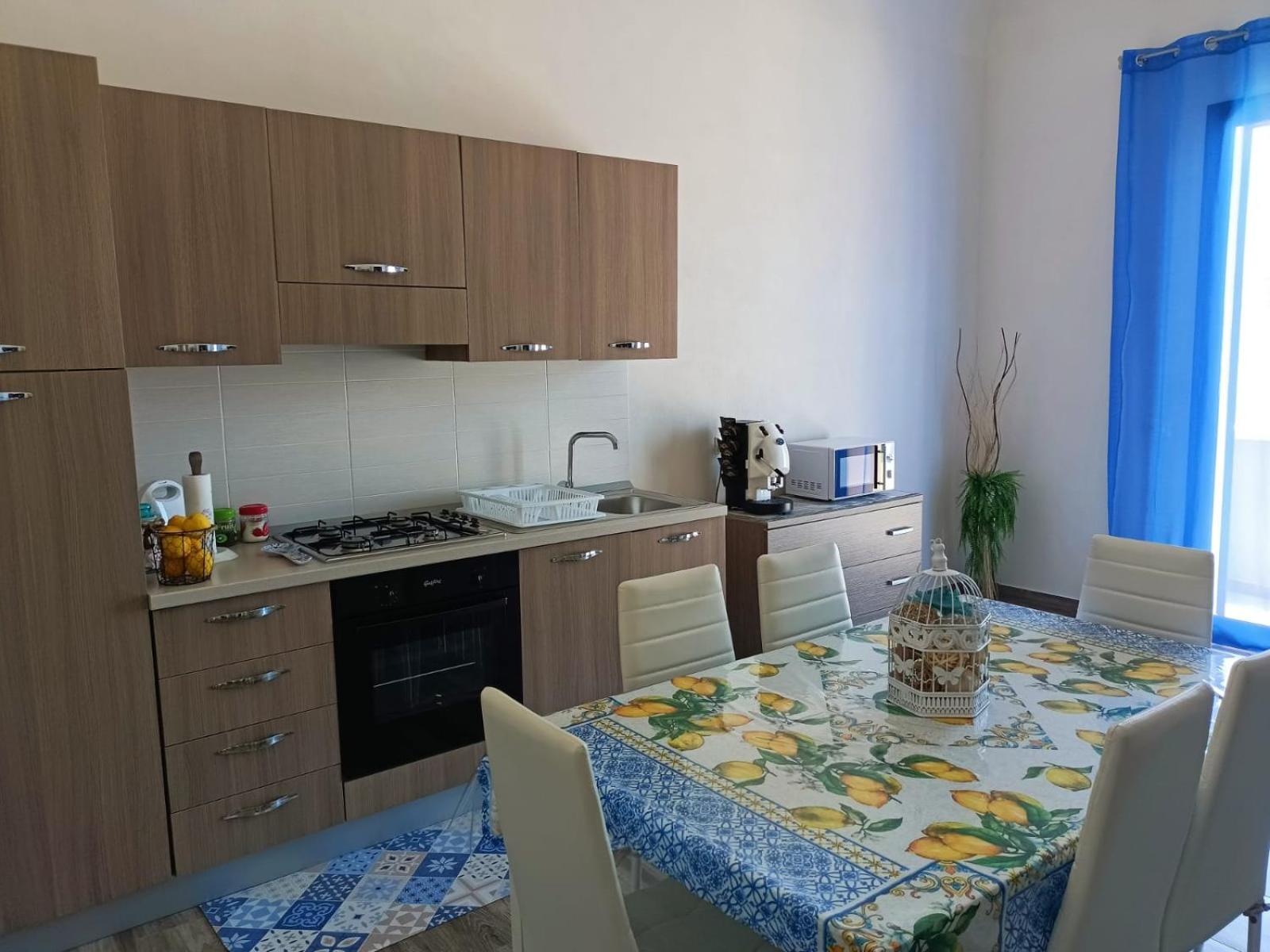 Two-Bedroom House - Photo 12