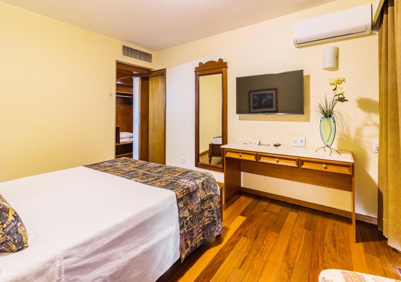 Deluxe Suite with Spa Bath