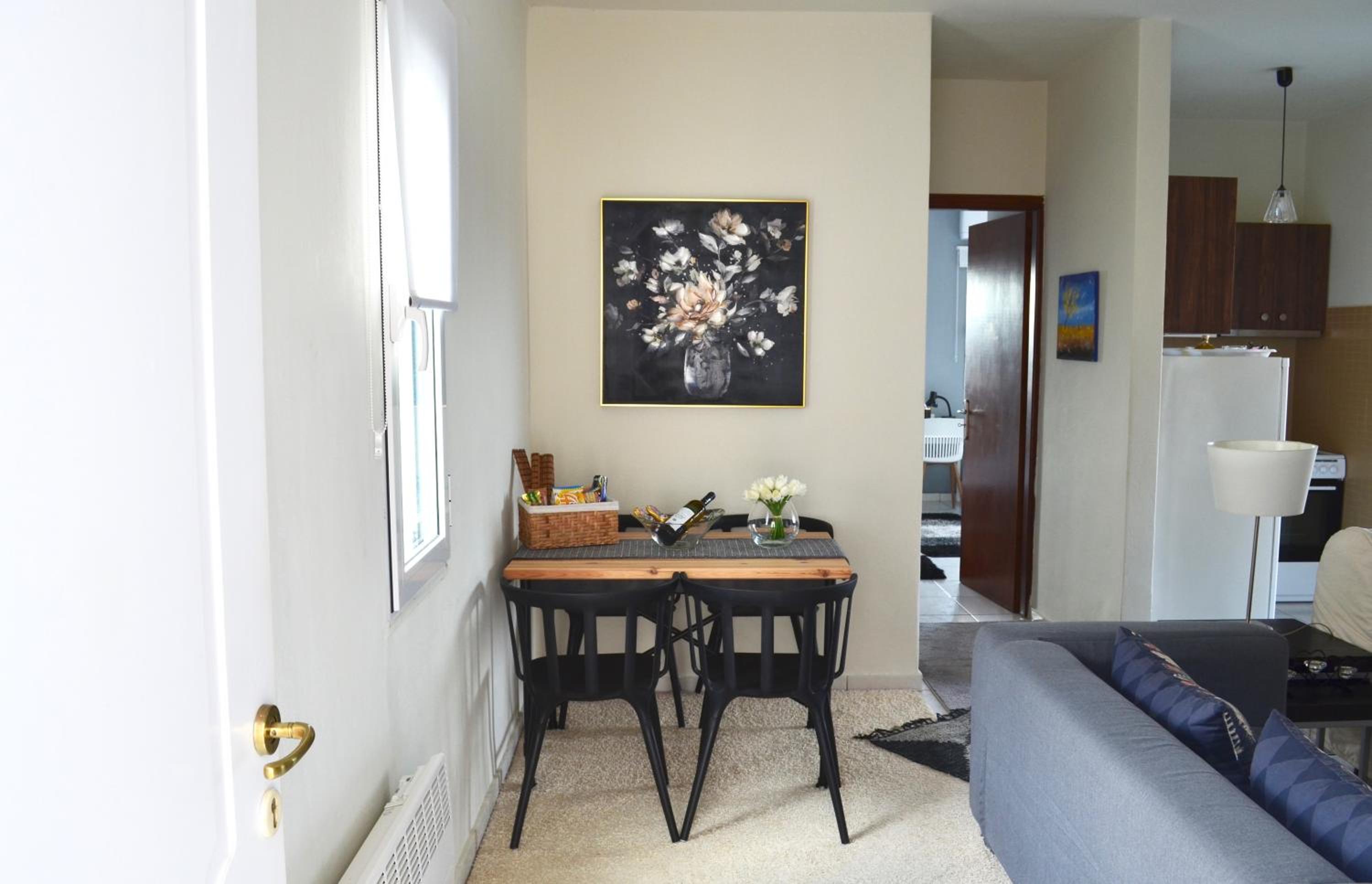 One-Bedroom Apartment - Photo 23