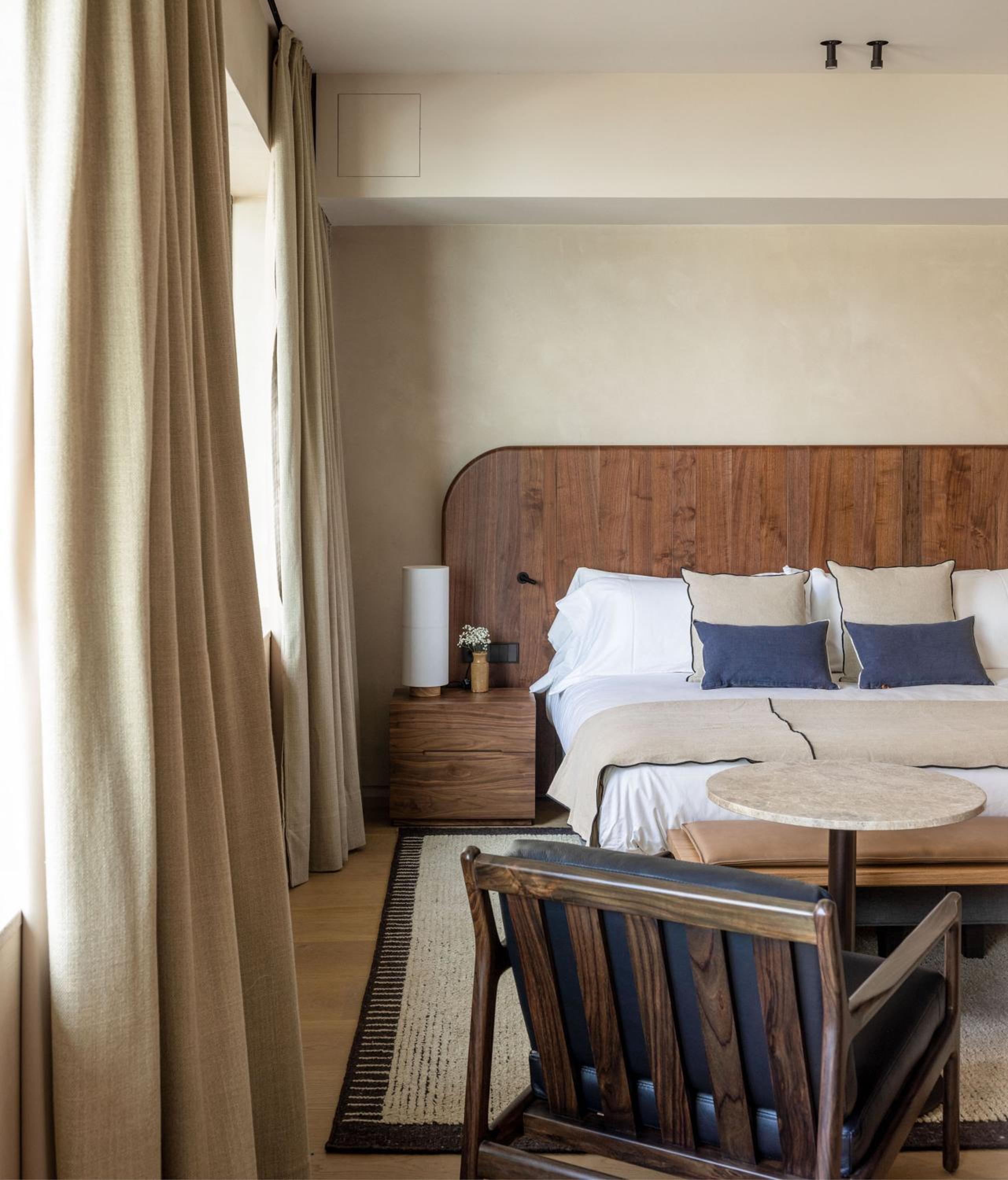 Deluxe Double Room with Sea View - Photo 18