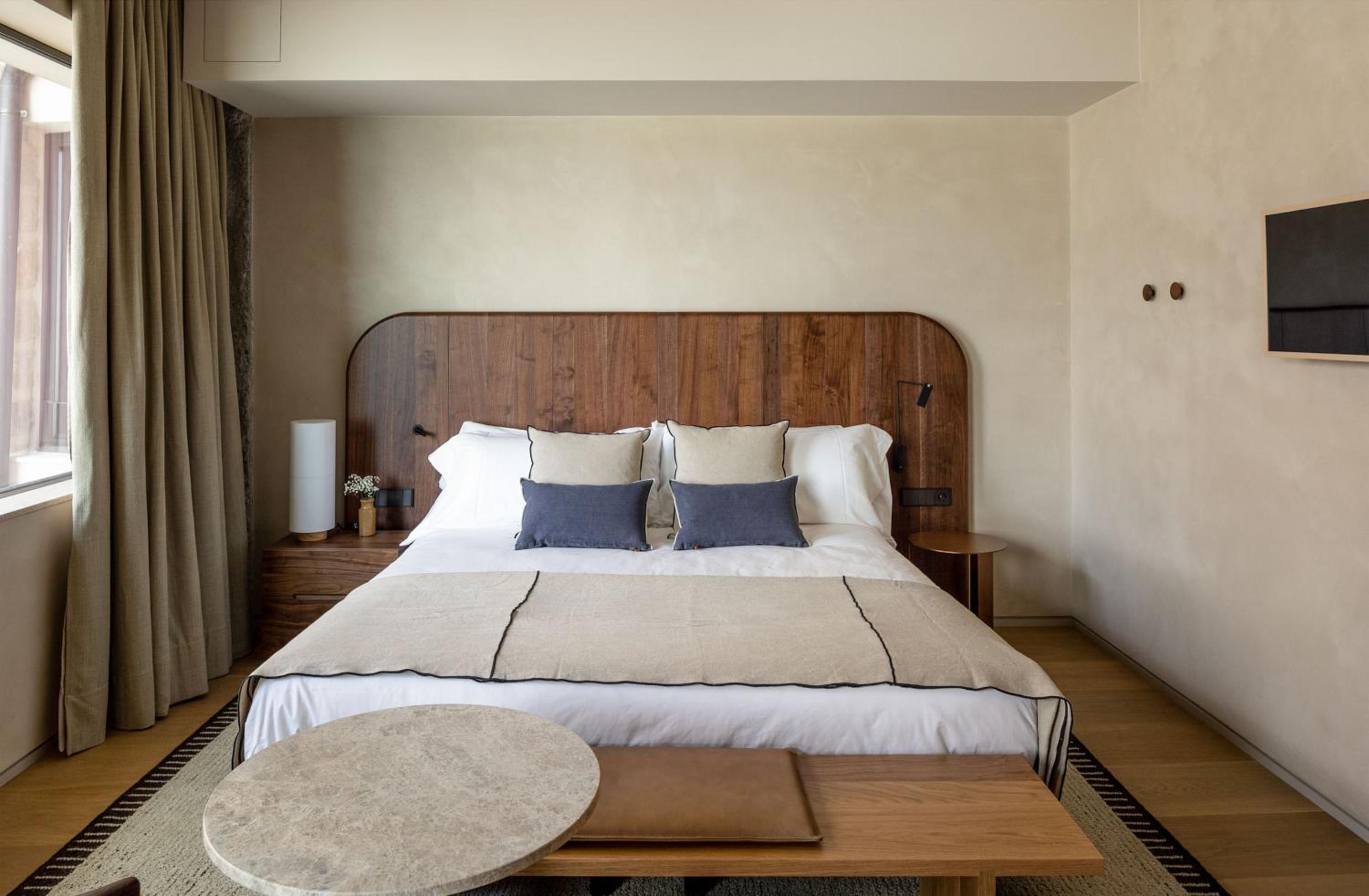 Deluxe Double Room with Sea View - Photo 30