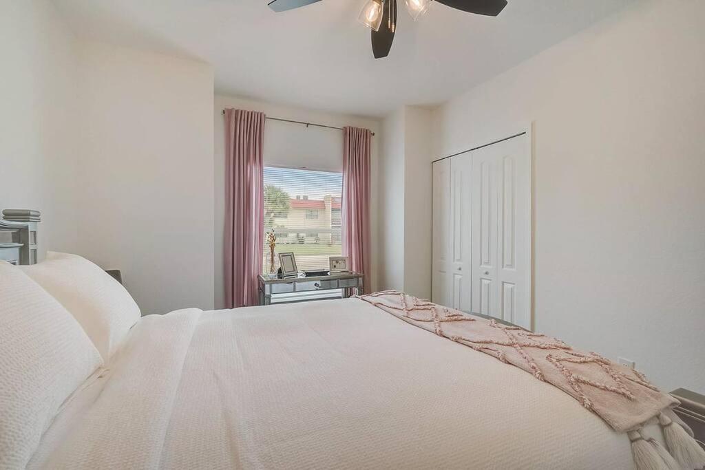 Three-Bedroom Villa photo 3